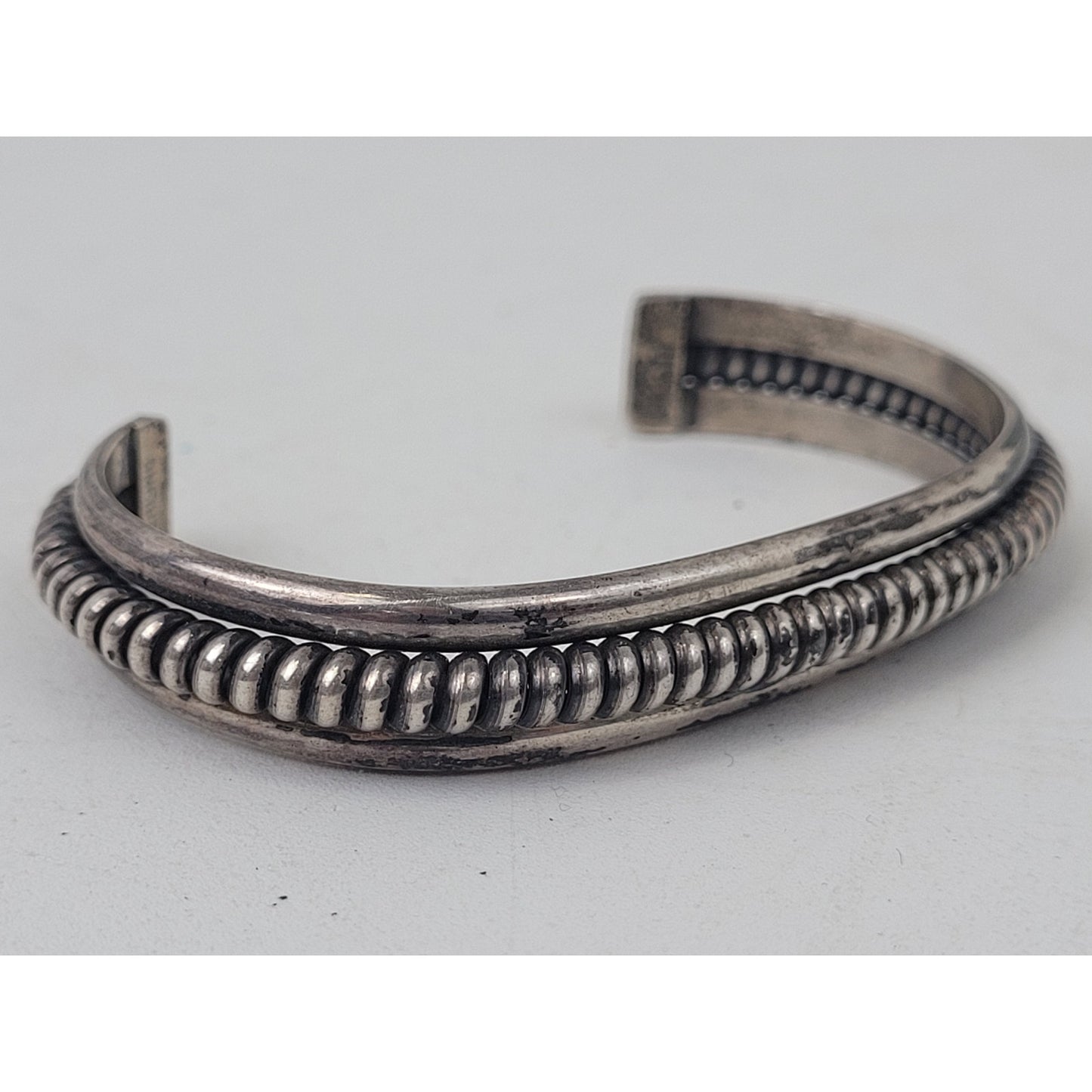 Sterling Silver Cuff Bracelet sz M/L 33g