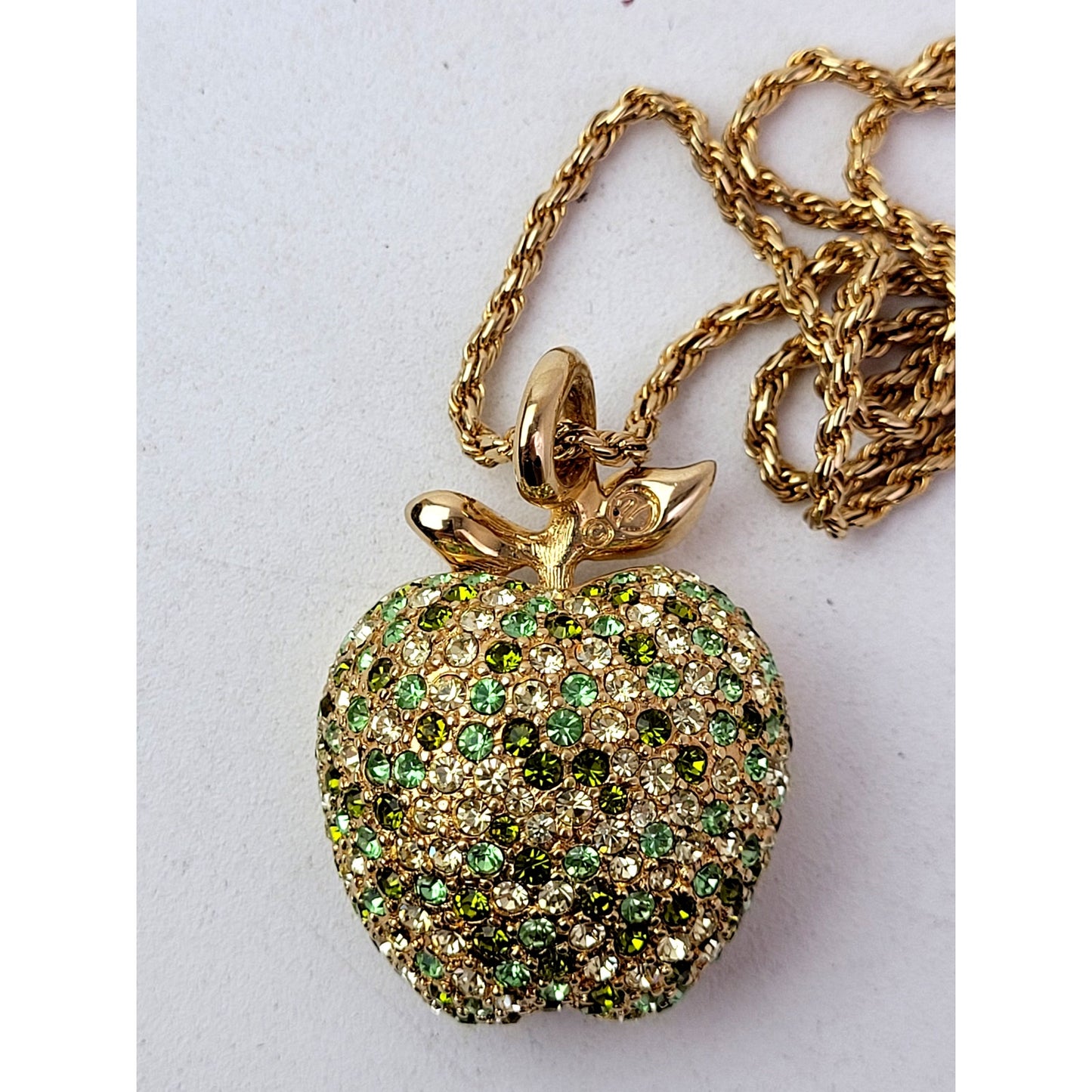 Rare Vintage Swarovski Crystal Green Apple Pendant NWT Retail $175