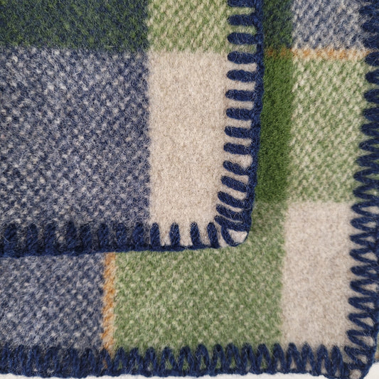 Pendleton Home Collection Queen Wool Blanket Blue Green Beige Plaid