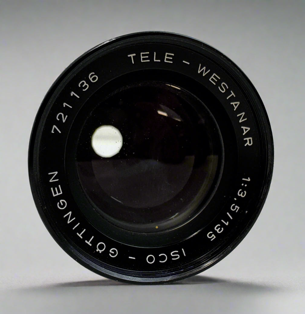 ISCO-GOTTINGEN TELE-WESTANAR 1:3.5/135mm Lens f=135mm With Case (Untested)