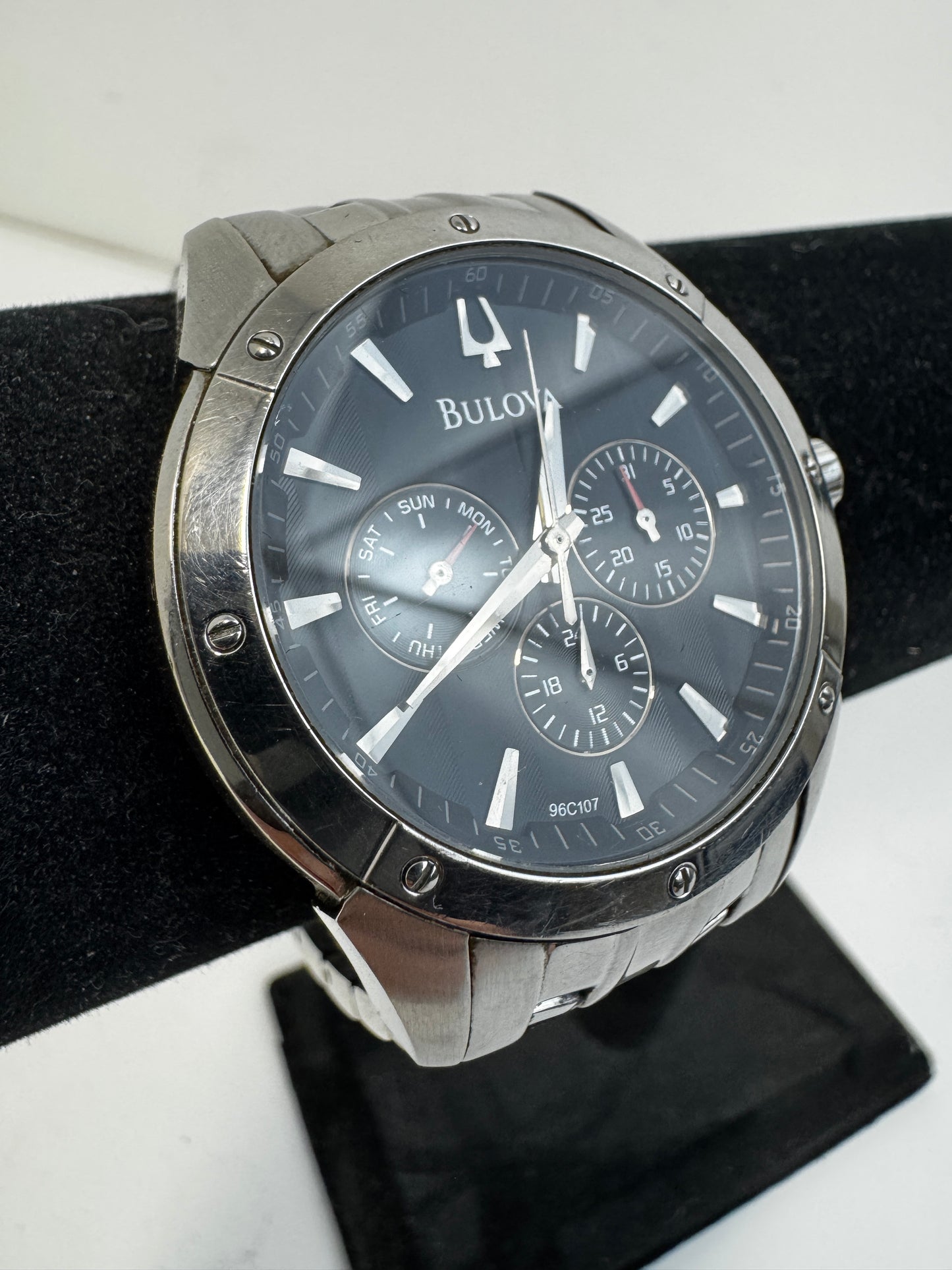 Bulova 96C107 Silver Tone Stainless Steel Case Silver Tone Bracelet Men's (Untested)
