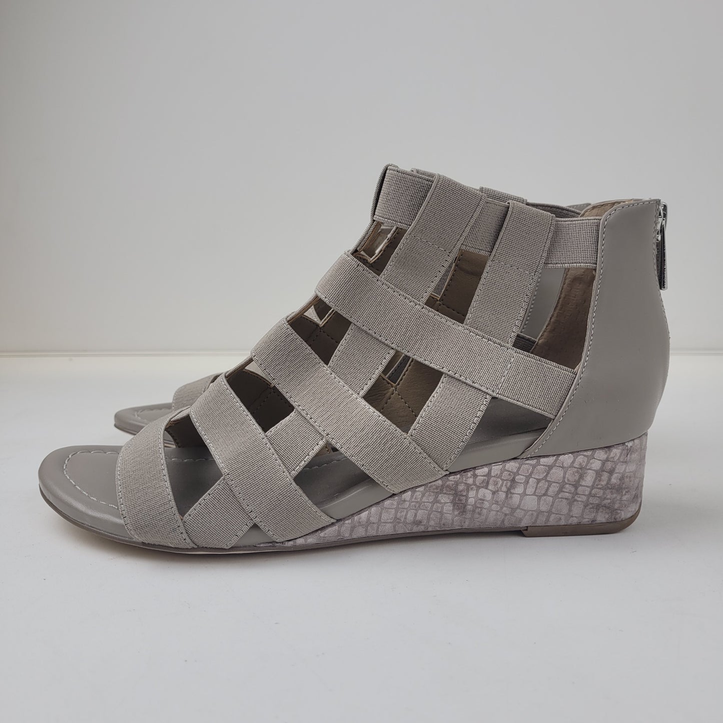 Donald Pliner Grey Veazy Sandal Women's Size 9M Retail $228