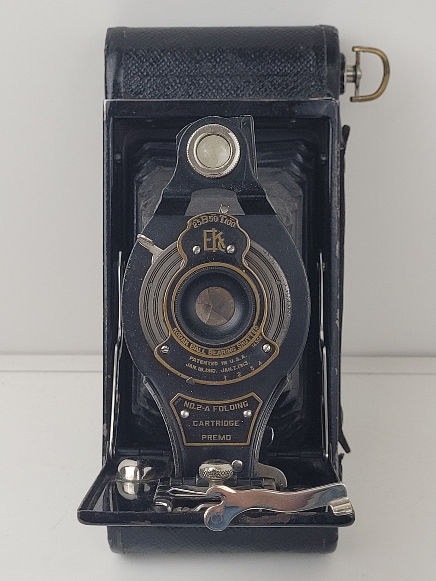 Antique 1910 Kodak Ball Bearing Shutter No. 2-A Folding Camera with Leather Case (Untested)