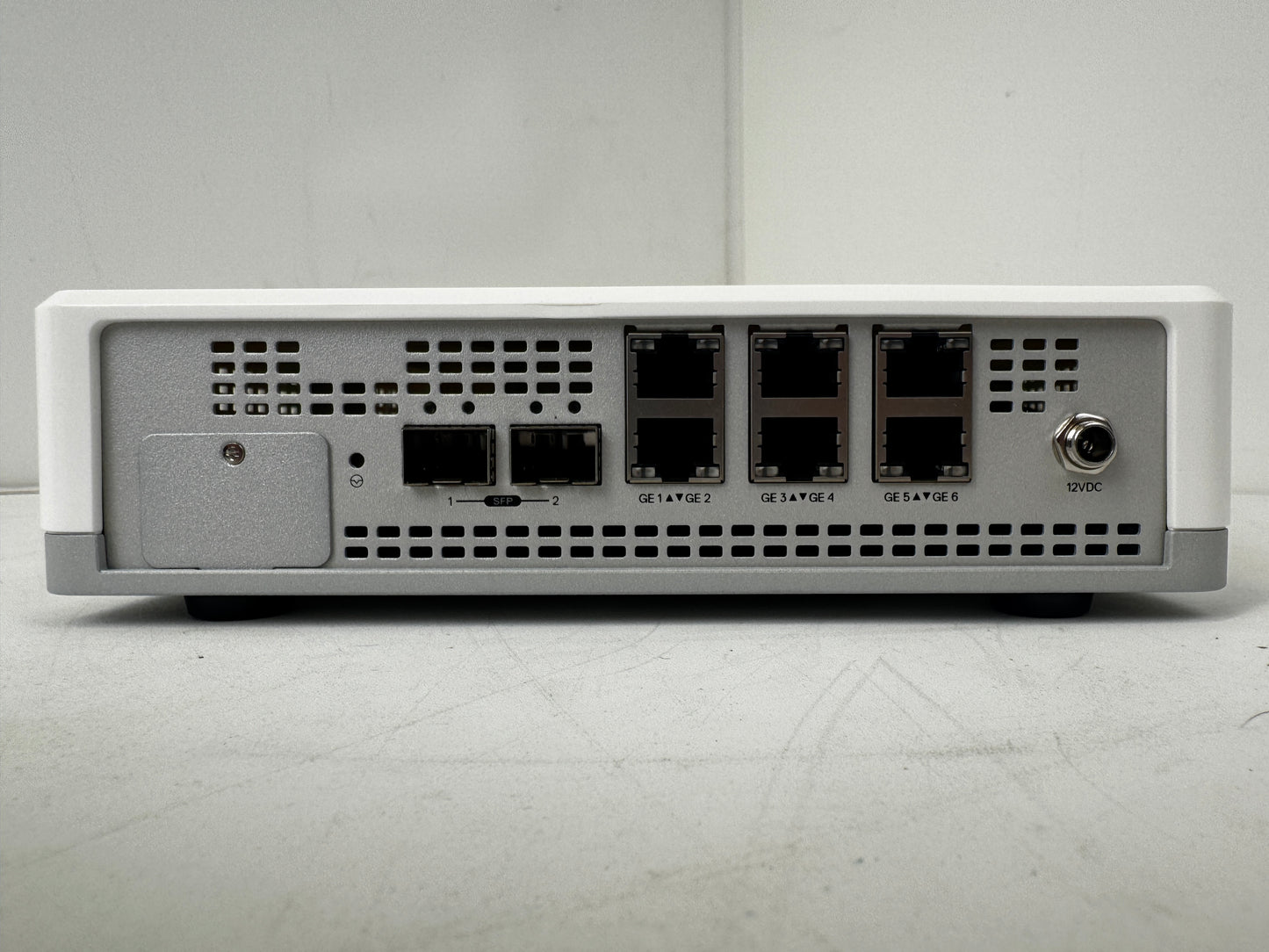 Dell EMC VMware Edge 610 Network Accelerator Switch (Power Tested)