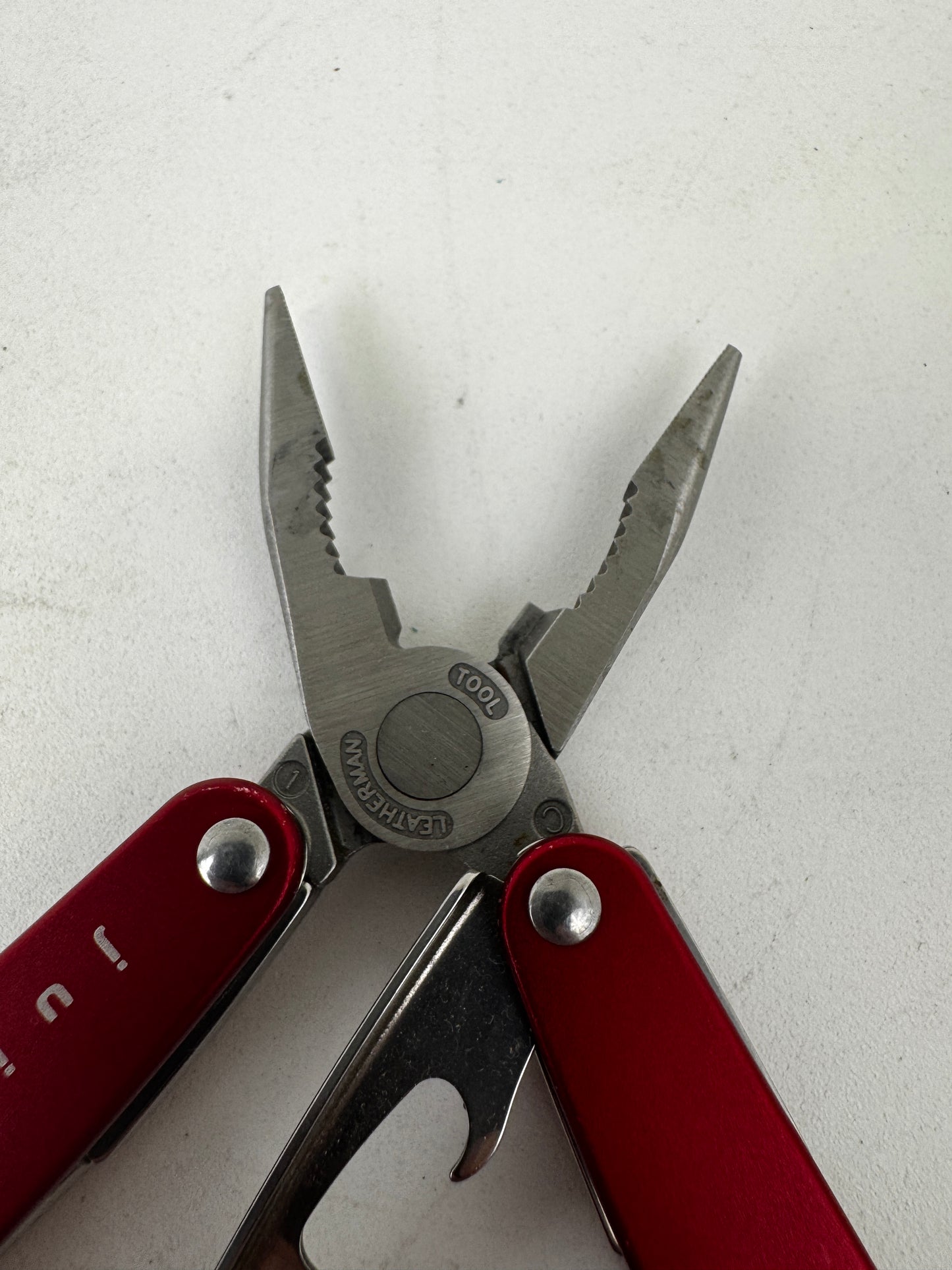 Retired Leatherman Juice C2 RED 1st Gen Multitool