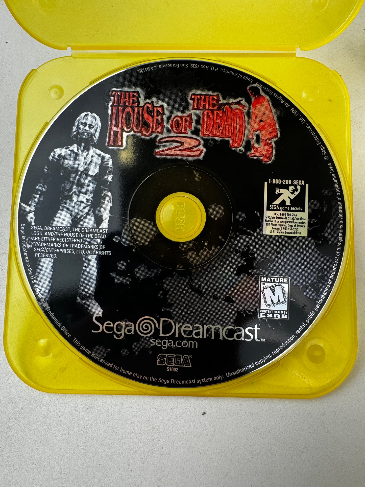 Dreamcast Console W/Controllers & Shenmue/Marvel Vs. Capcom 2/ The House of The Dead 2 (All untested no cords included)