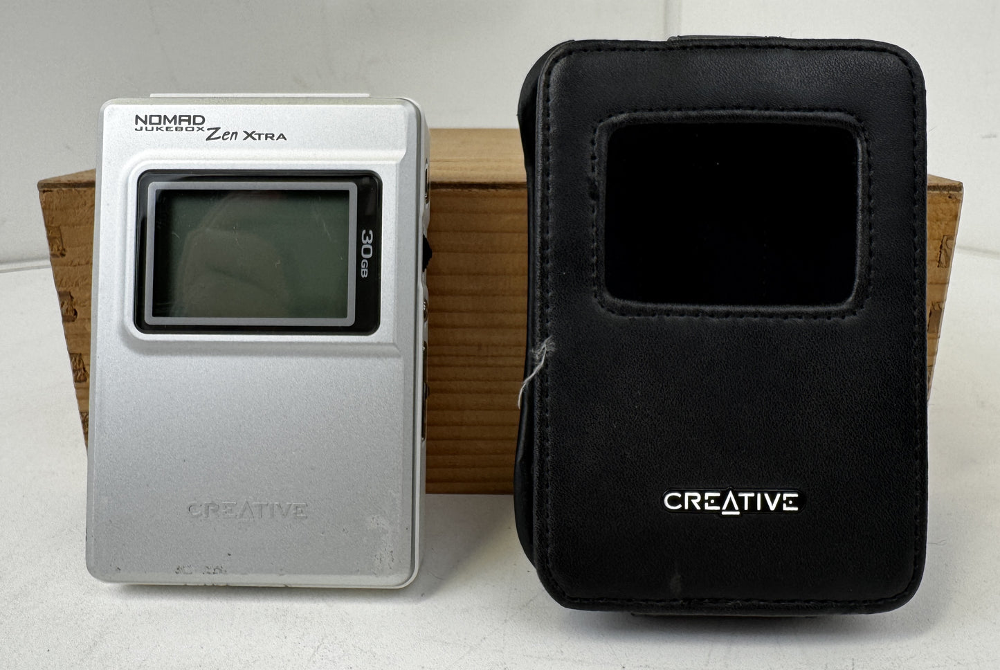 Creative NOMAD Jukebox Zen Xtra 30G W/Travel Case (Tested)