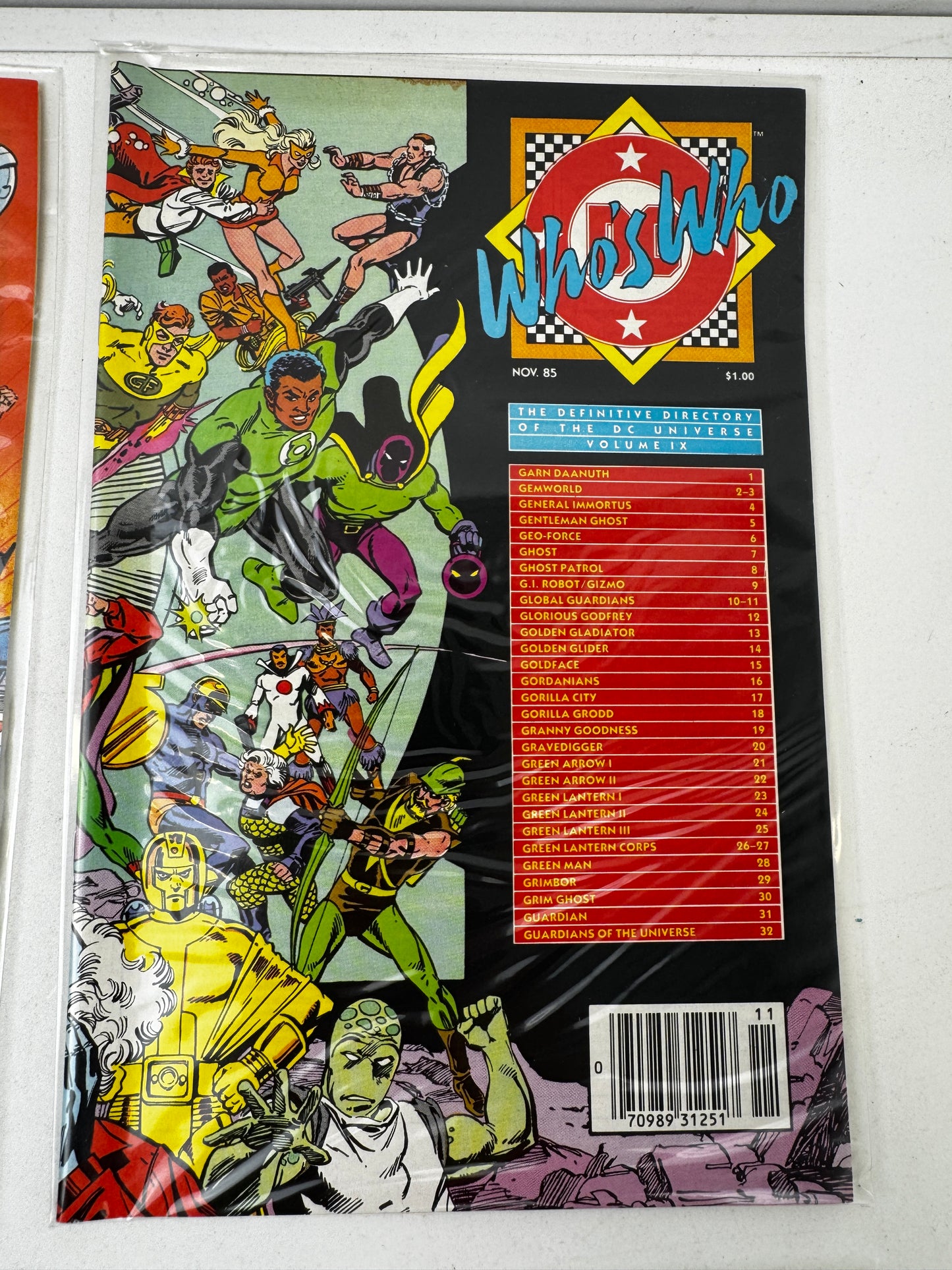 Lot of 10 Various DC Comics (Gotham by Gaslight, DC's Who's Who, Green Lantern Etc.)