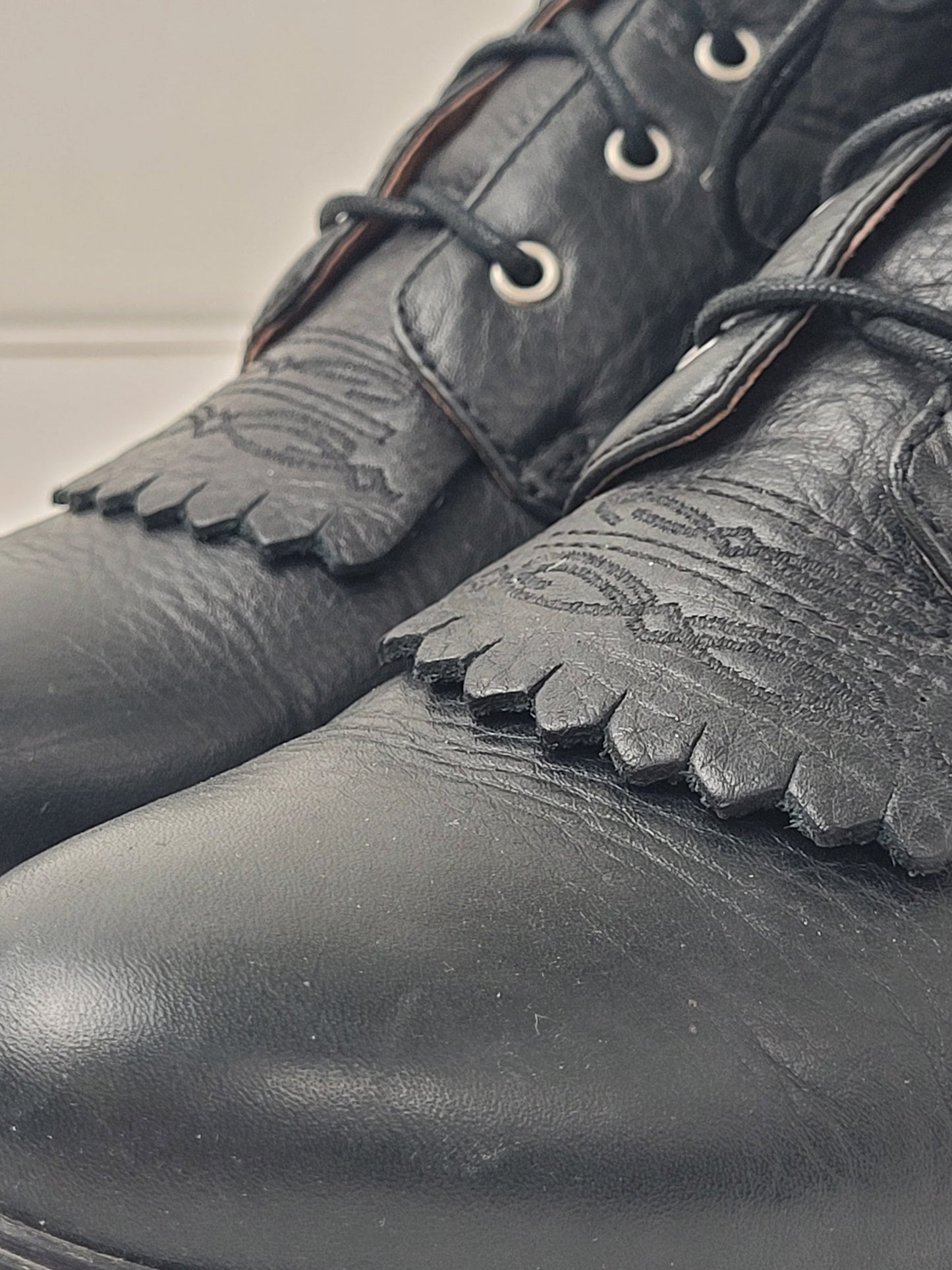 Ariat Josie Black Leather Equestrian Paddock Kiltie Western Ankle Boot Women's Sz 8