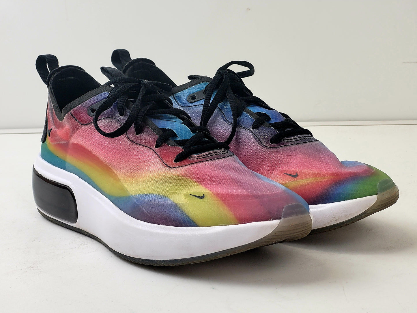 Nike Air Max Dia NRG Rainbow Women's Sz 7.5
