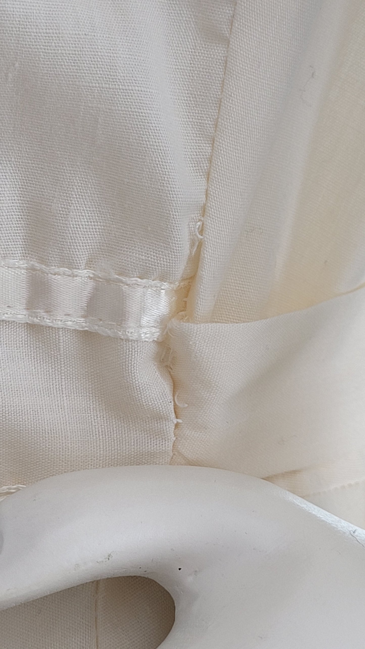 1970s Vintage Gunne Sax Ivory Dress with Eyelet Lace Trim Cottage Core Sz S
