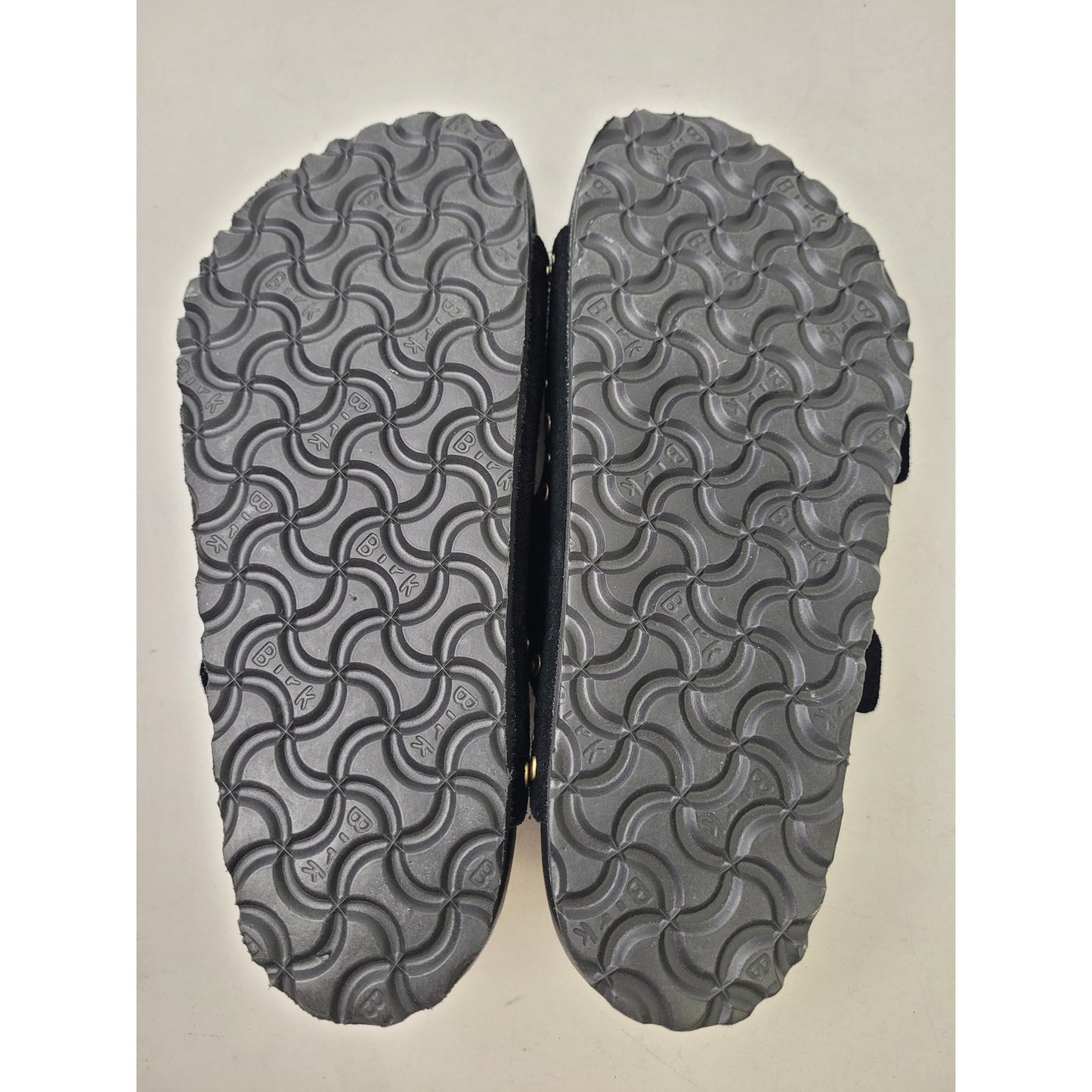 Birkenstock Arizona Rivet Sandals Black Suede Gold-Tone Studs Women's Sz 36 (5)