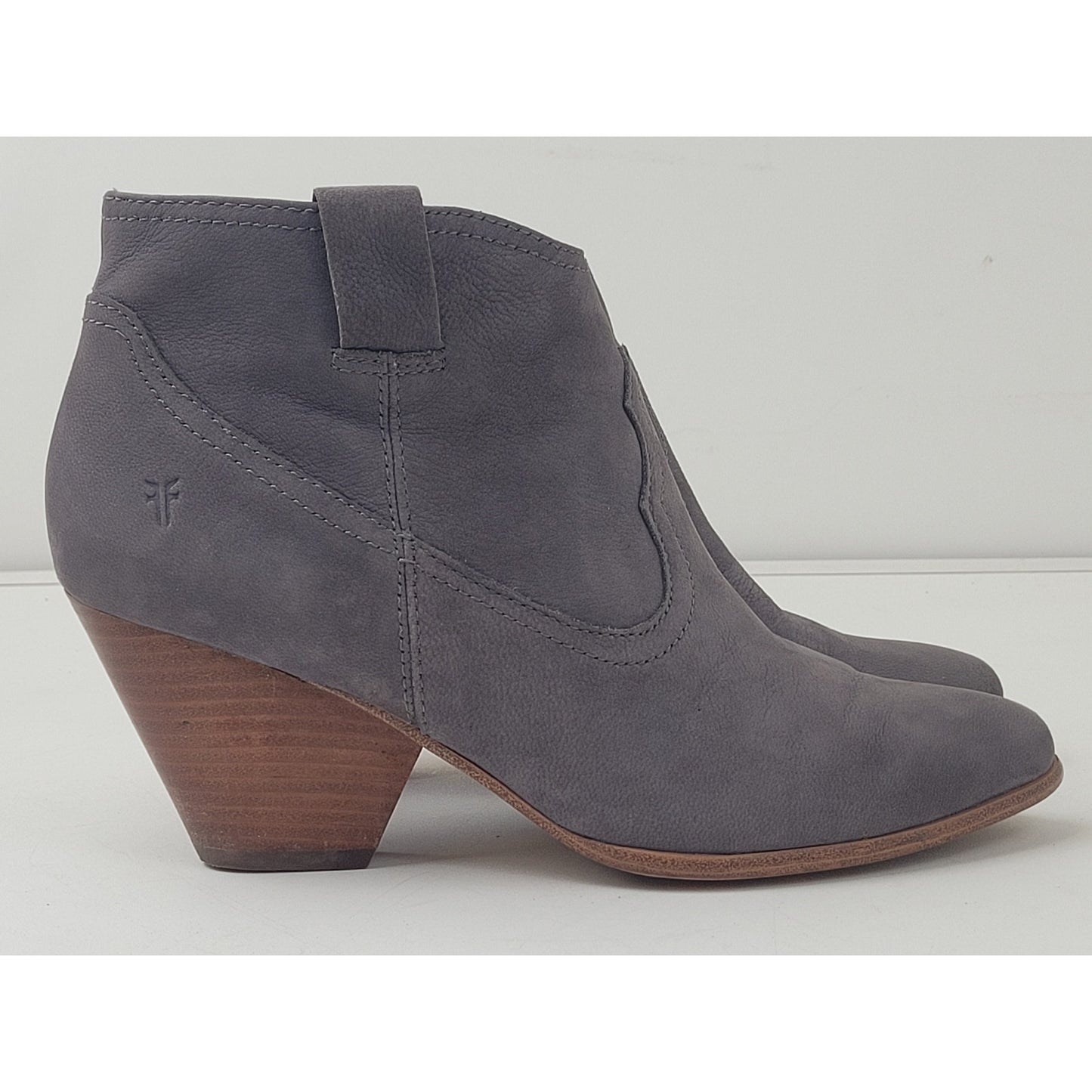 Frye Grey Cowgirl Side Zip Leather Booties Sz 7.5
