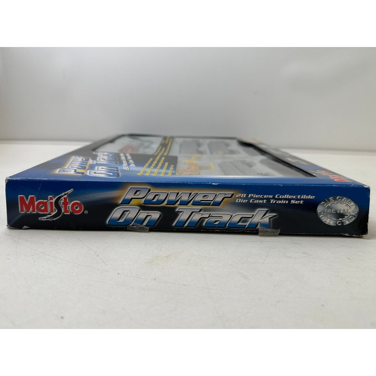 Vintage Maisto Power On Track Santa Fe 28-Piece Collectible Die-Cast Train Set