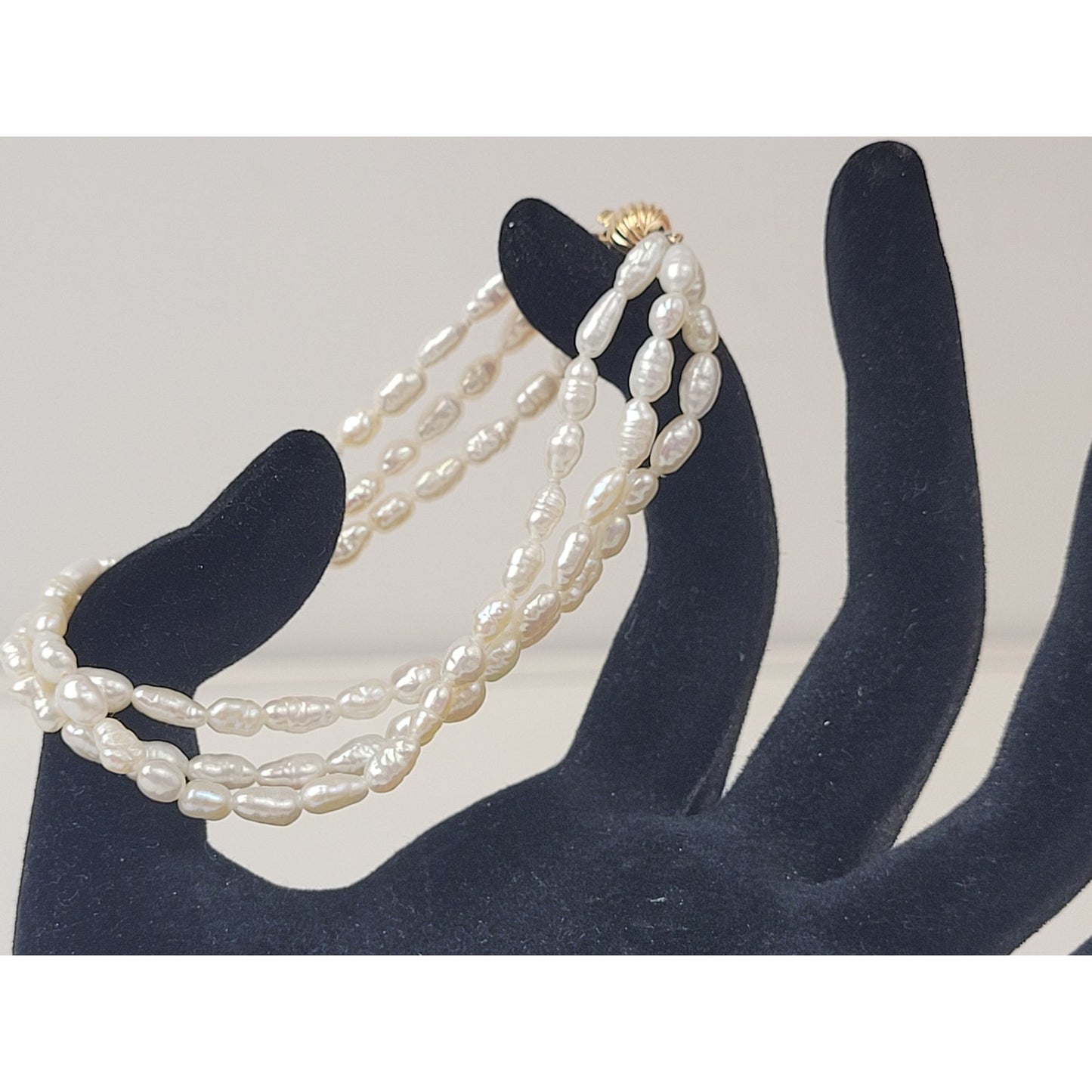 Freshwater Pearl Bracelet w 14K Yellow Gold Clasp 9.63 g