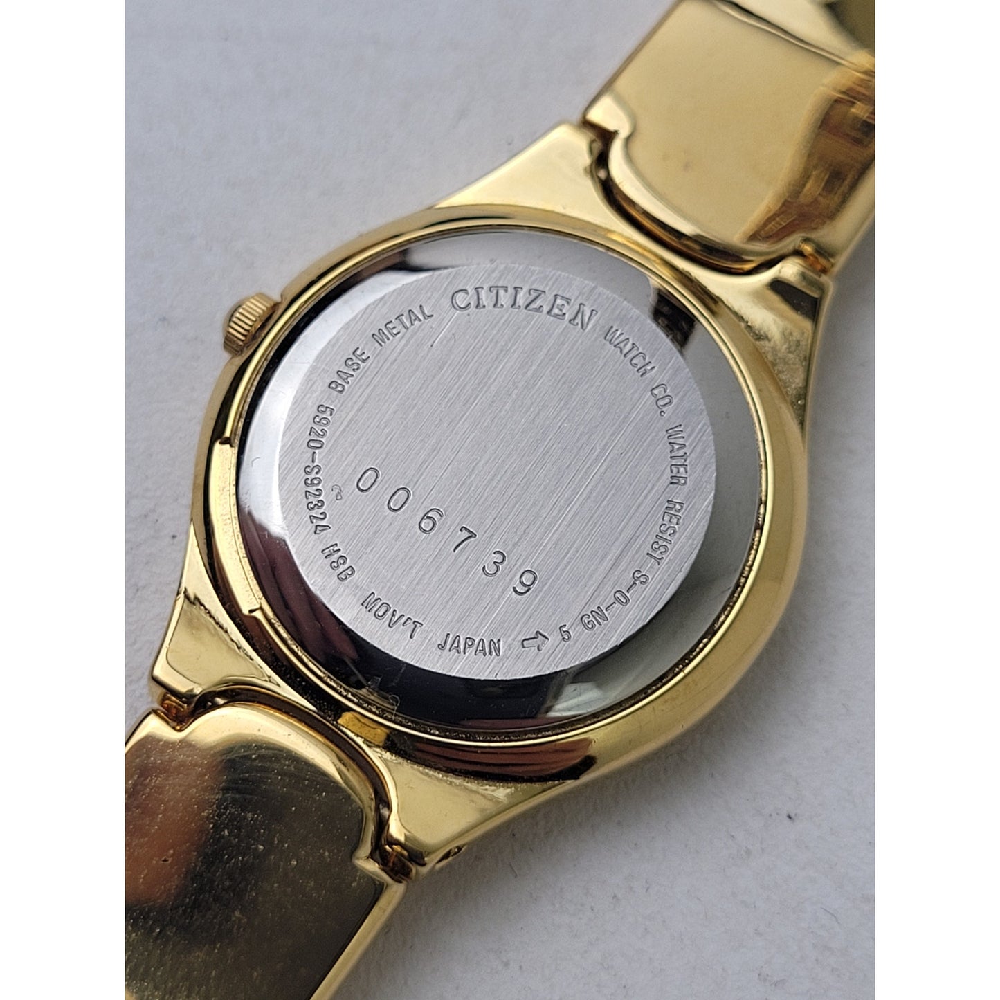 Vintage Citizen Quartz Watch Bezel Bangle Gold Tone EUC