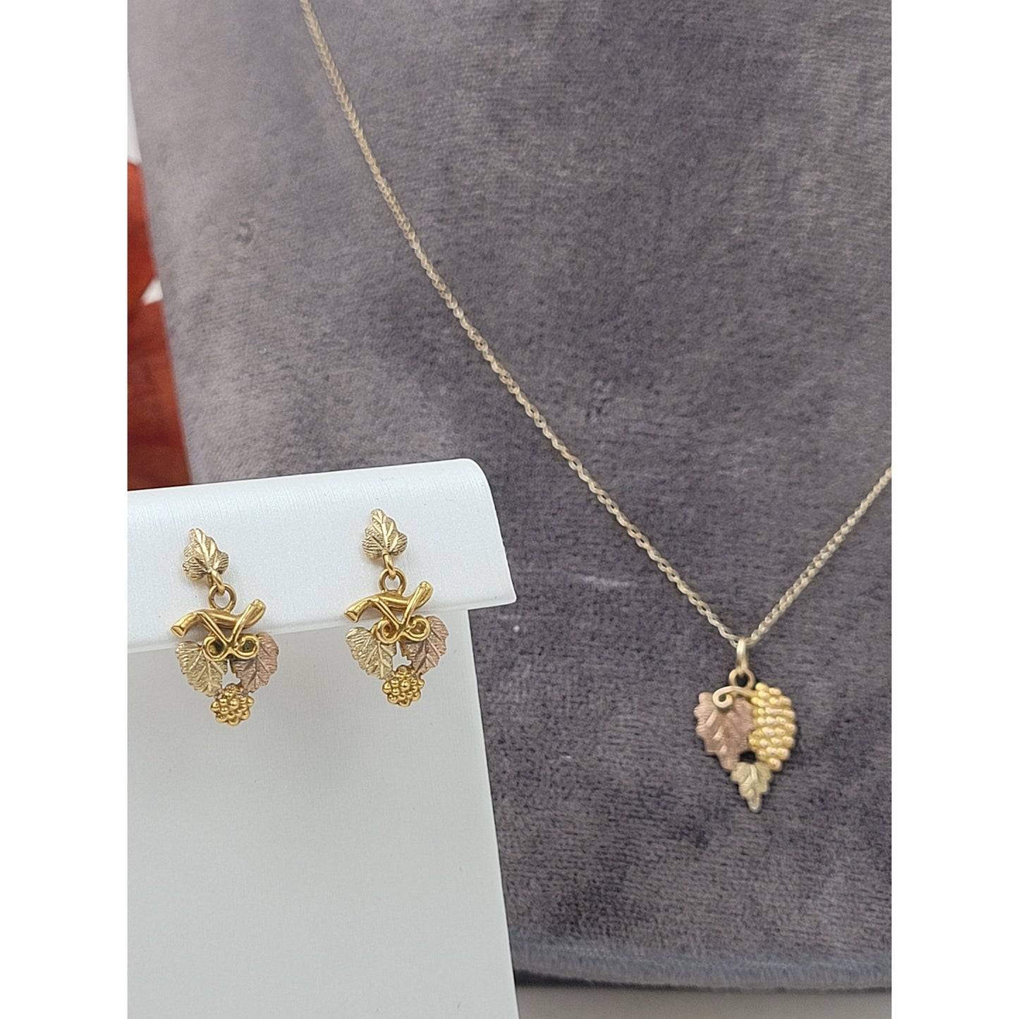 VTG 10K Yellow Rose Gold Grape Cluster Earring & Necklace Set 2.61 g