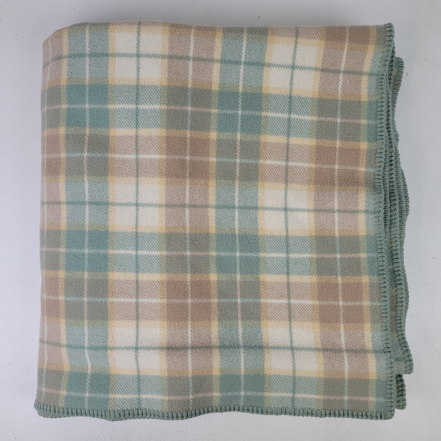 Pendleton Home Collection Green & Beige Plaid Queen Wool Blanket 91"x 87"