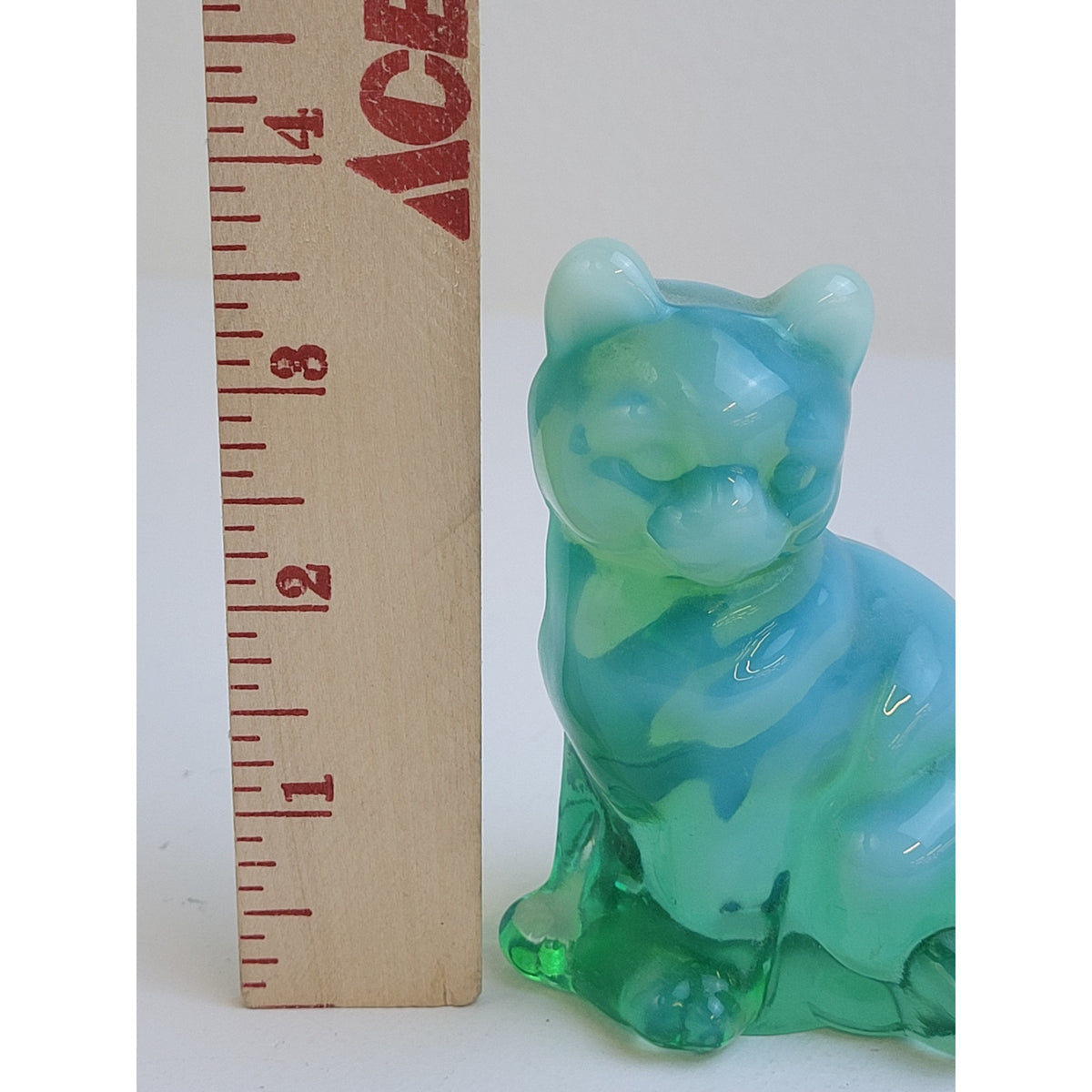 Vintage Fenton Glass Green Opalescent (Sea Mist Green) Sitting Cat Figurine