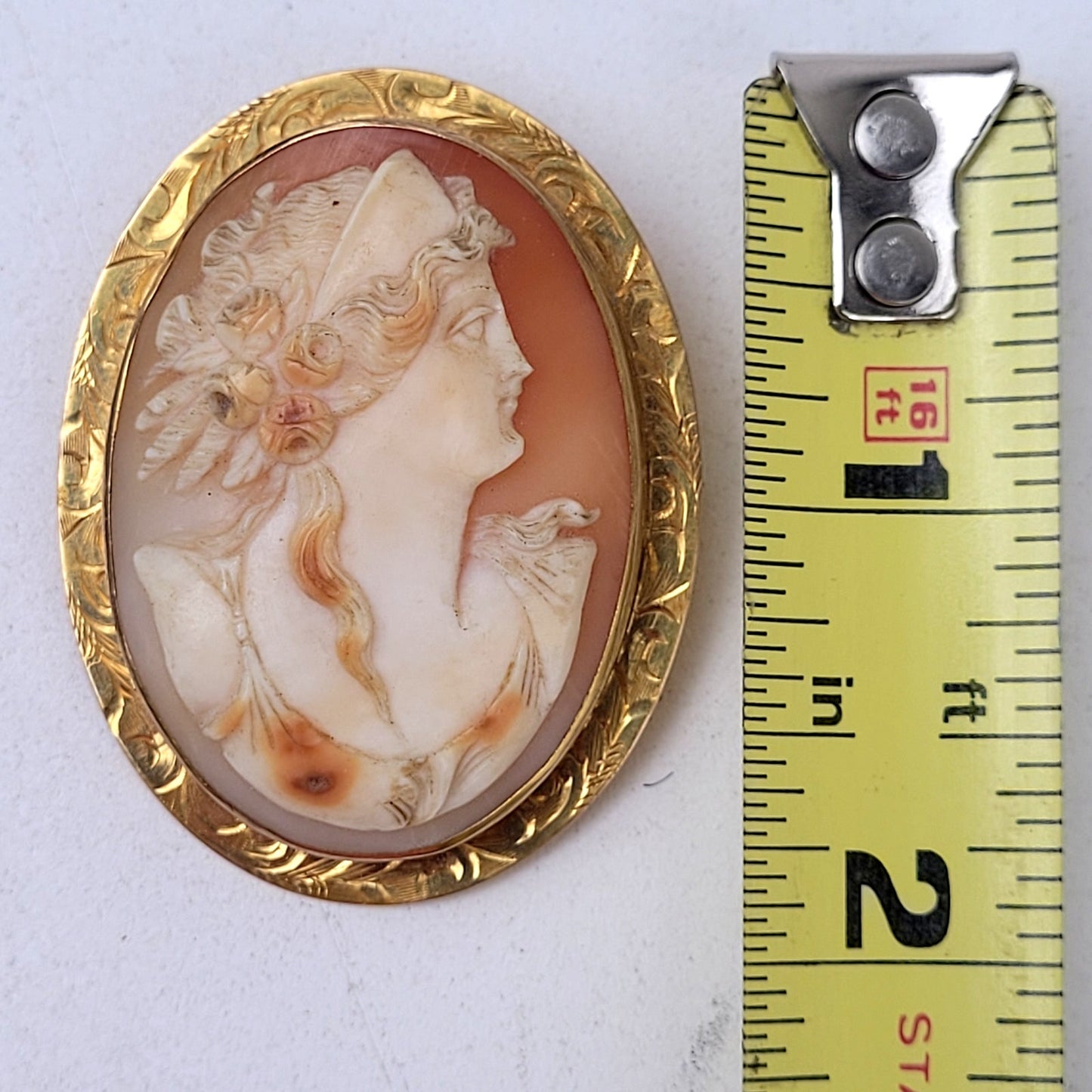 Antique Cameo Brooch Pendant 10K Yellow Gold Gorgeous Goddess Carved Shell Large