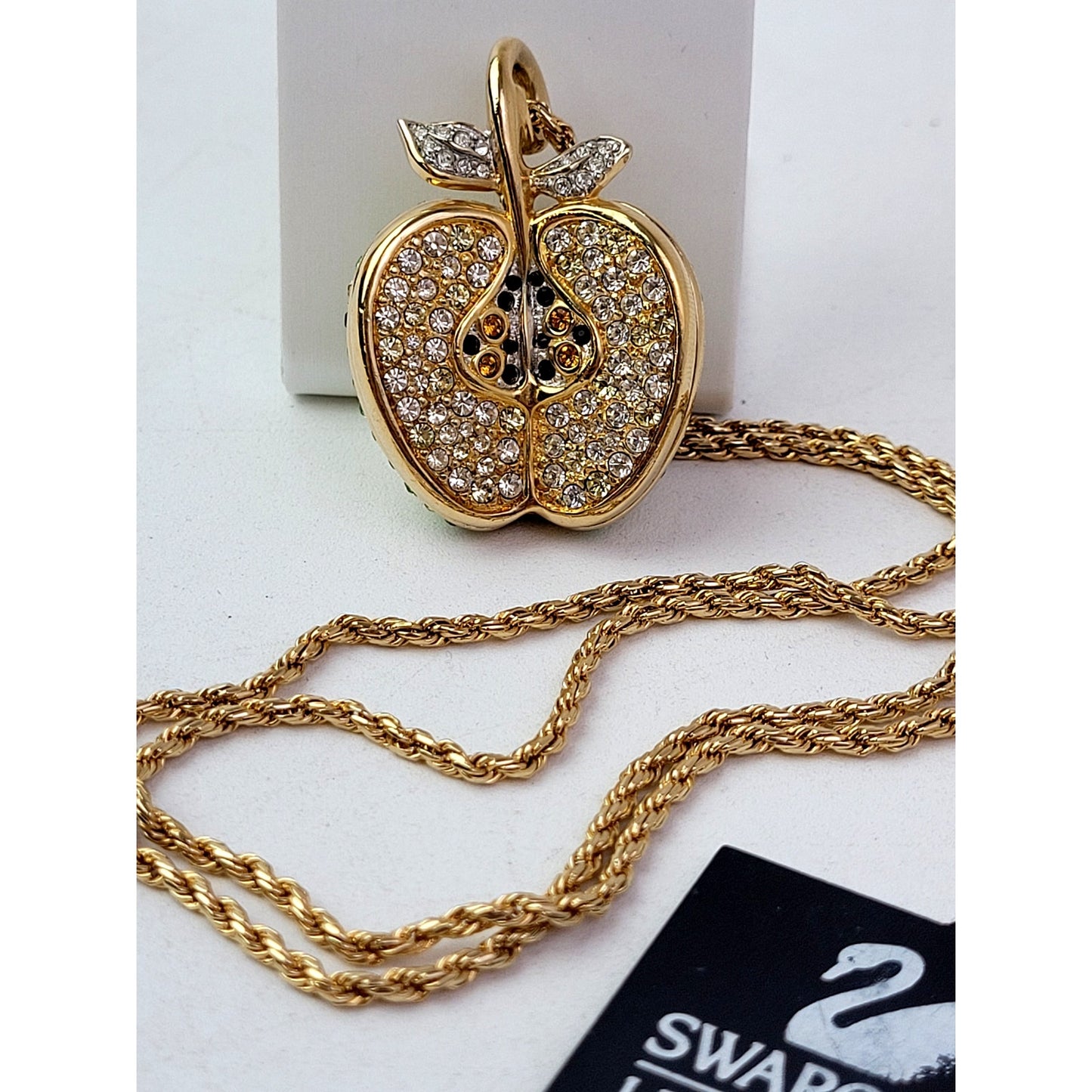 Rare Vintage Swarovski Crystal Green Apple Pendant NWT Retail $175