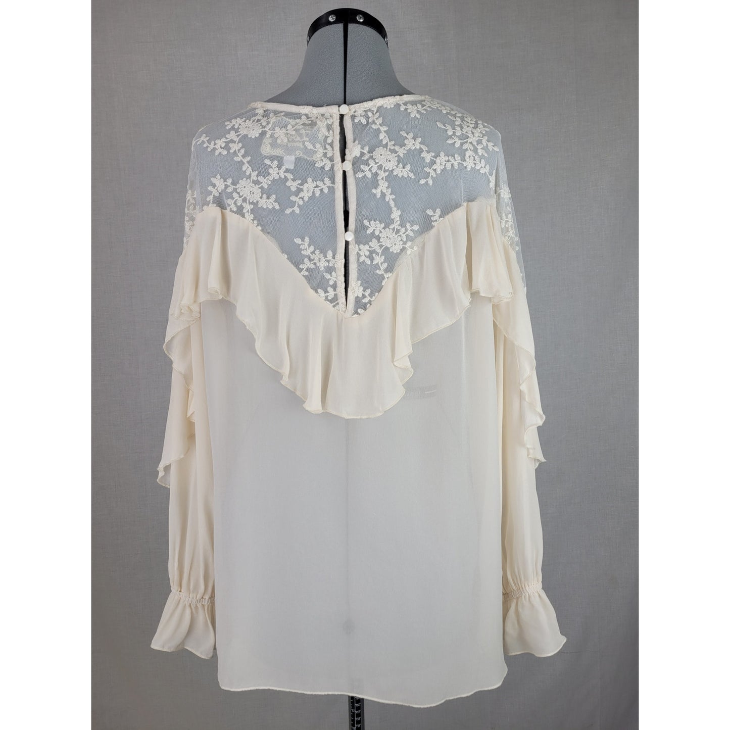 Johnny Was Romantic Cream Ruffled Lace Blouse Size Medium