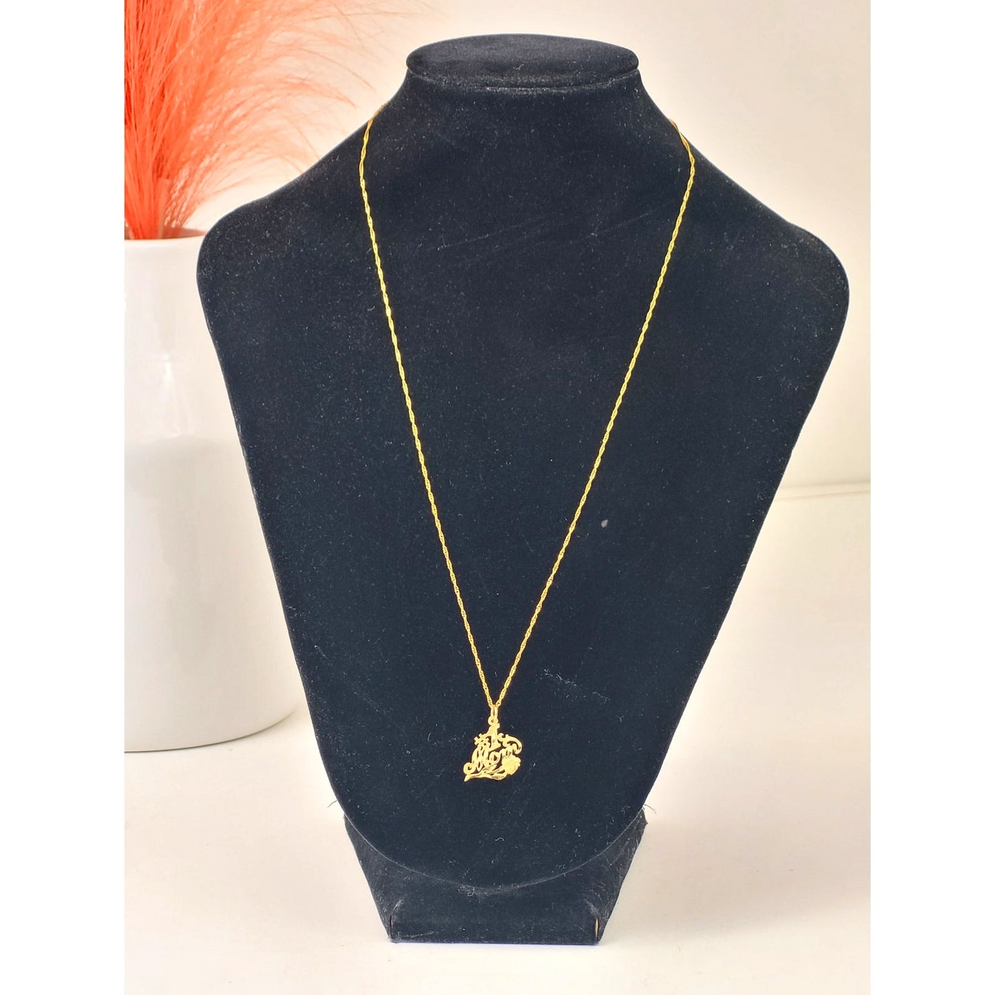 10K Yellow Gold #1 Mom Necklace 20" Chain 1.87g