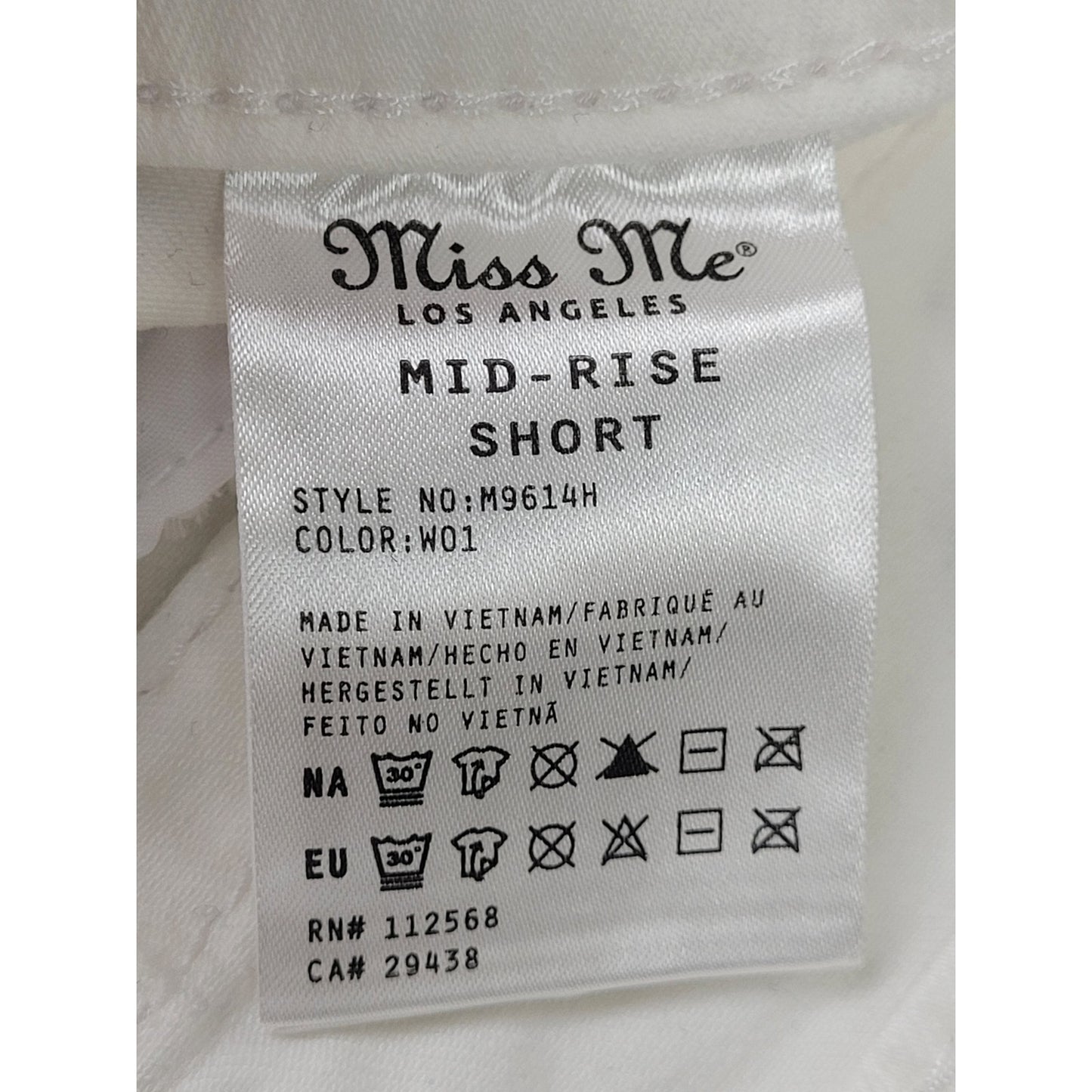 Miss Me Elara Studded Shorts White Denim Mid-Rise Women's Sz 30 NWT