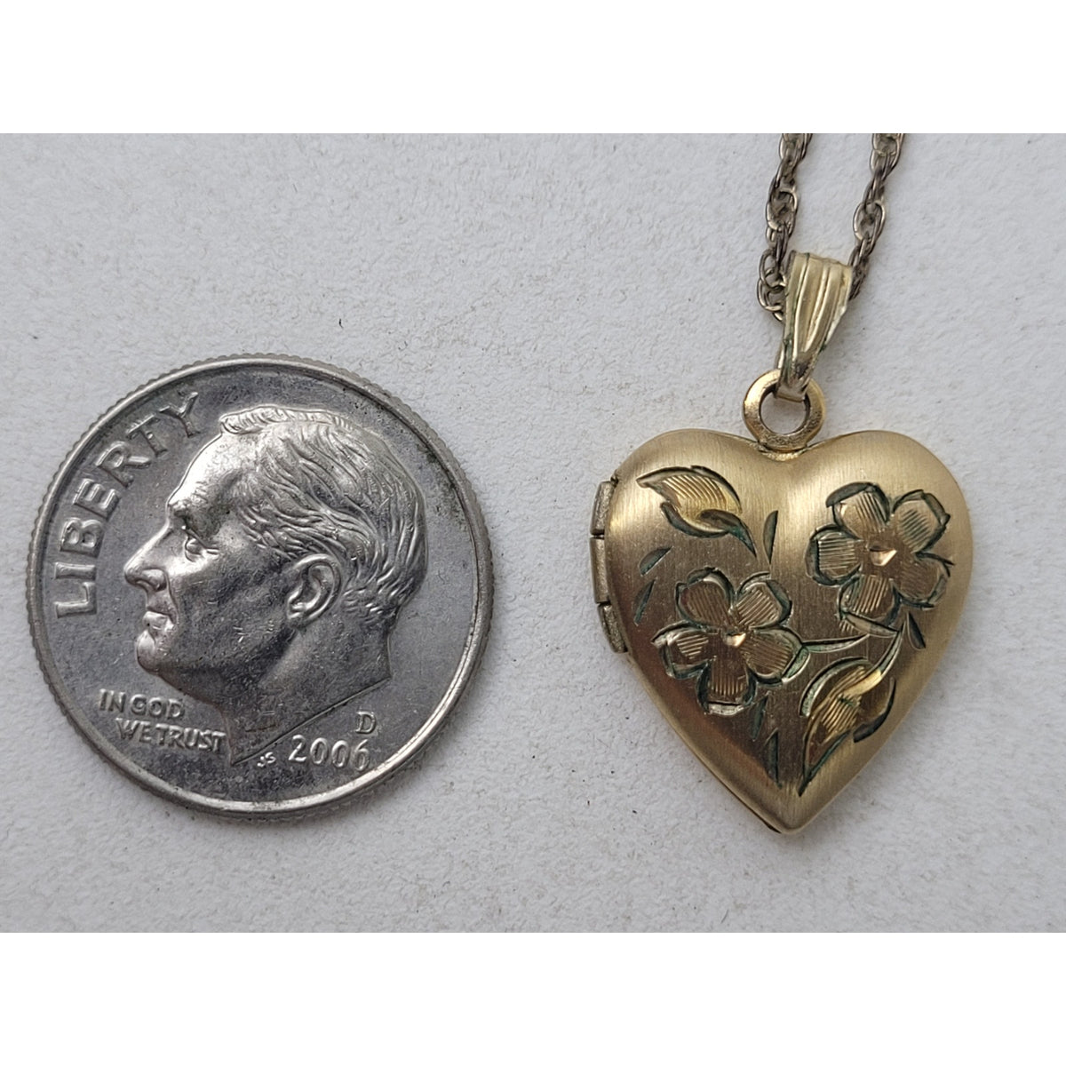 Vintage 14K Gold-Filled Heart Locket Necklace w Floral Etching | 18" Chain