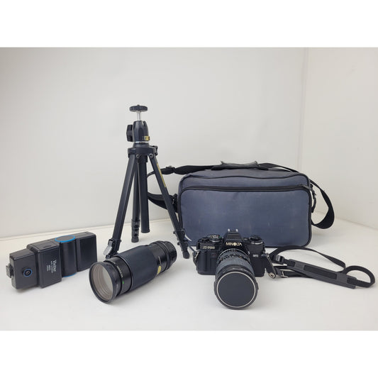 Vintage Minolta X700 35MM Film Camera w Accessories (Untested/Parts or Repair)