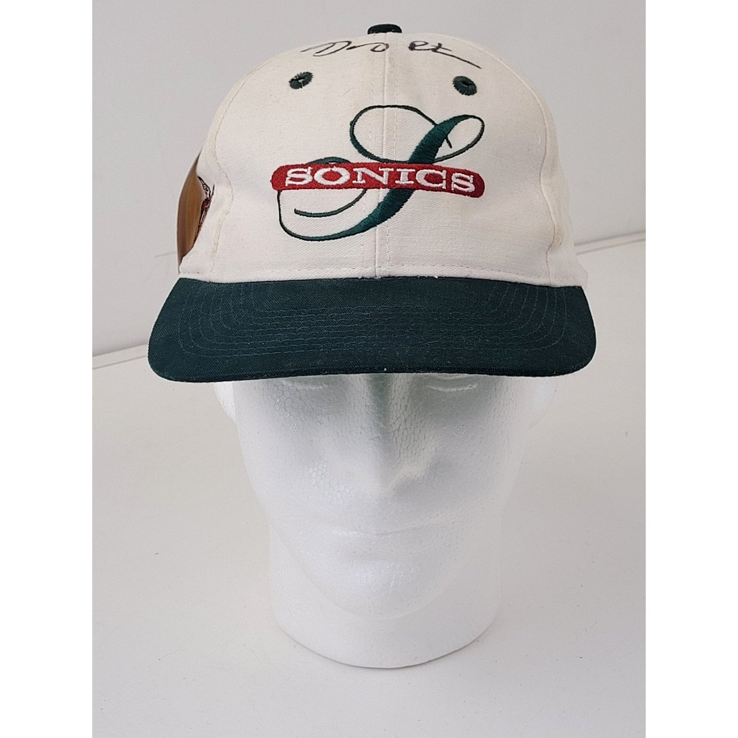 Vintage 1990s Seattle Sonics Snapback Hat Signed by Gary Payton NWT