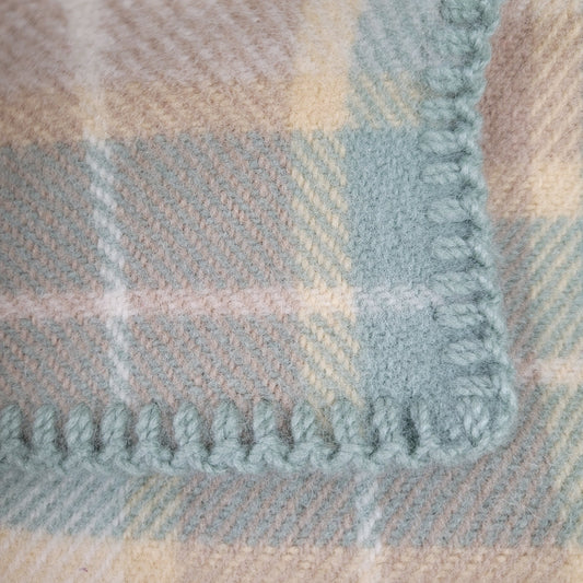 Pendleton Home Collection Green & Beige Plaid Queen Wool Blanket 91"x 87"