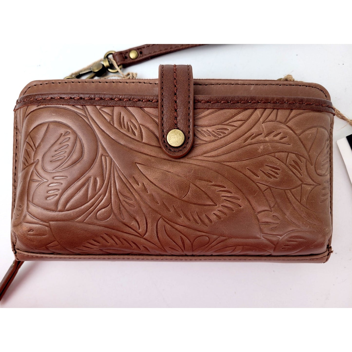The Sak Iris Leather Crossbody Wristlet Smartphone Wallet NWT Retail $99