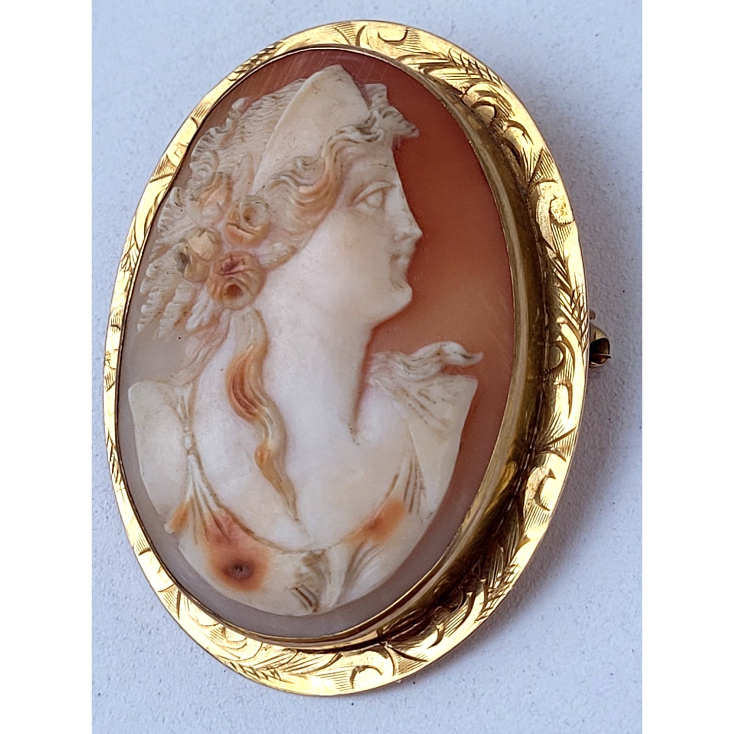 Antique Cameo Brooch Pendant 10K Yellow Gold Gorgeous Goddess Carved Shell Large