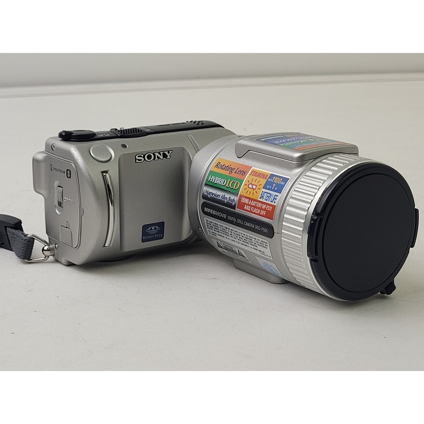 Sony Cyber-Shot Movie Still Camera DSC-F717 w Battery, SD Card, Charger | Repair