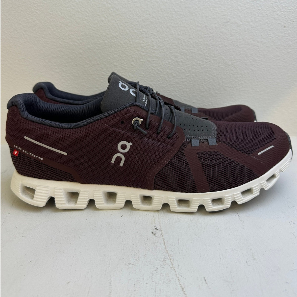 On Cloud 5 Running Shoes Mulberry / Eclipse Men's Sz 12.5