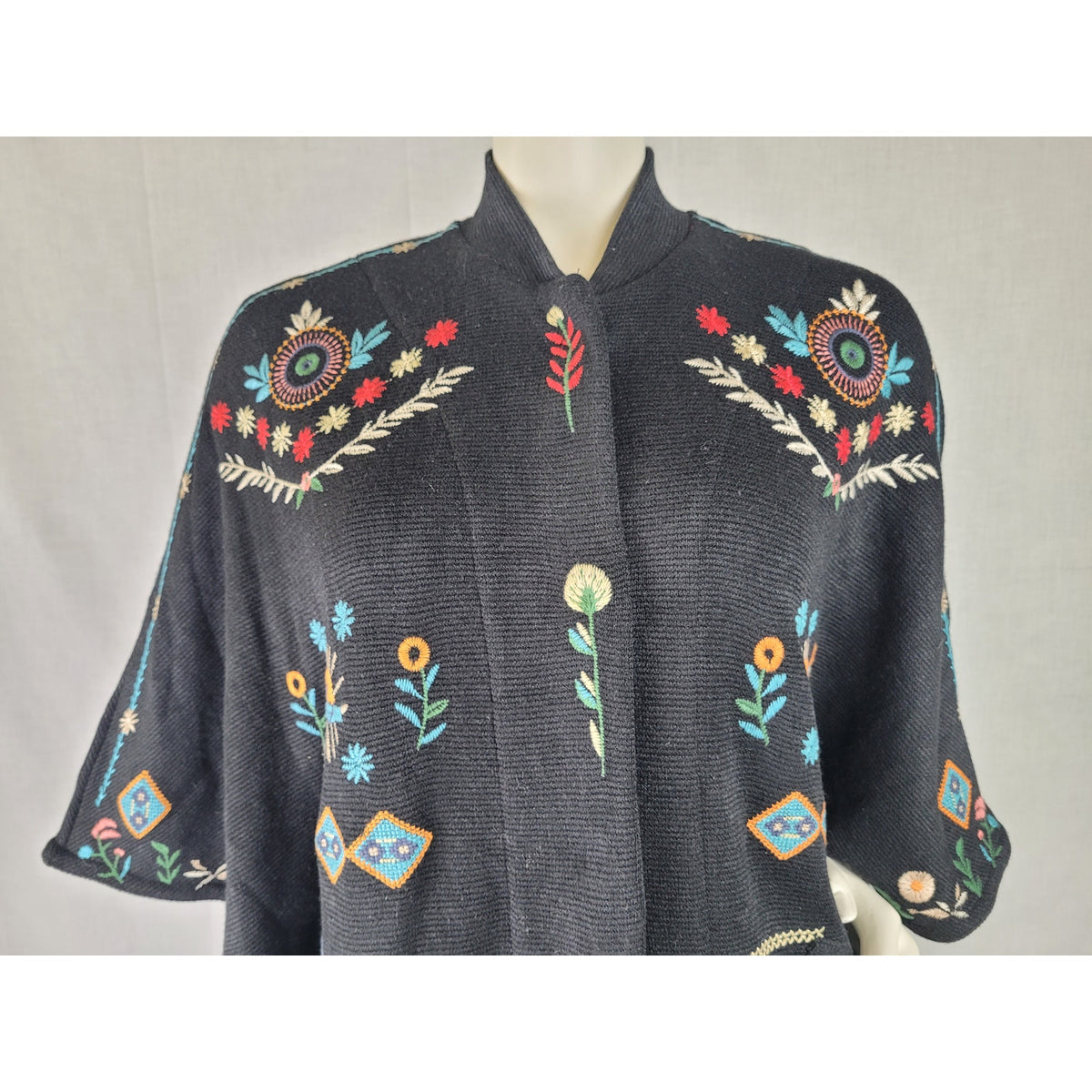 Johnny Was Josiy Poncho w Multicolored Floral & Geometric Embroidery Sz S