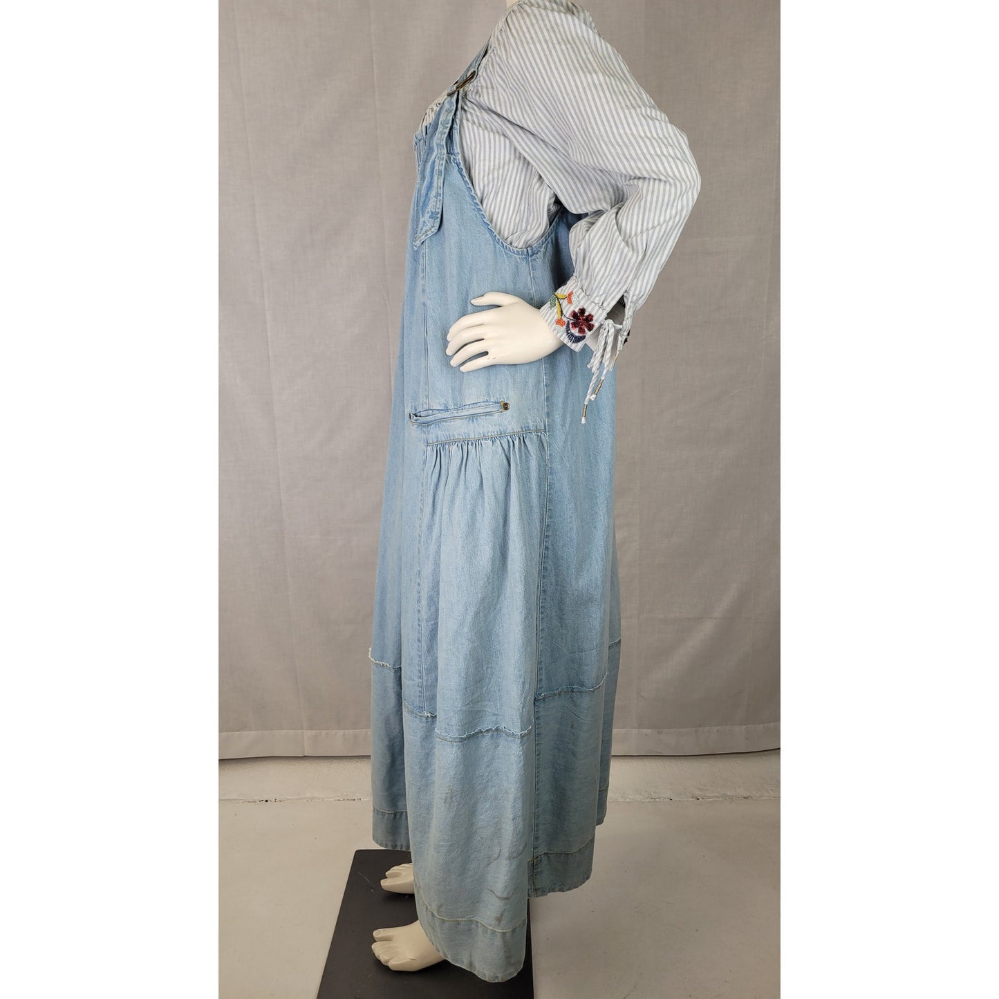 Free People Blue Denim Machu Barrel Midi Dress Jumper Women's Sz M