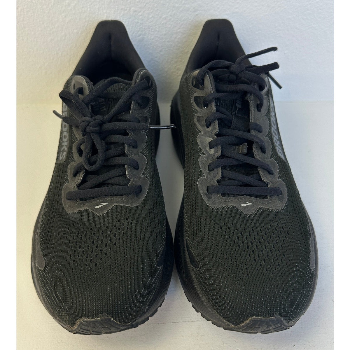 Brooks Ghost 17 GTX Black/Ebony Waterproof Running Sneakers Women's Sz 10.5