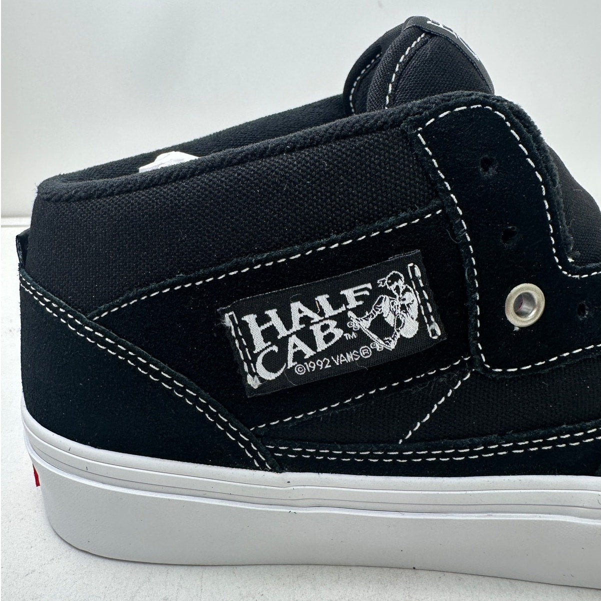 Vans Skate Half Cab Black/White Sneakers Men's Sz 10 | New In Box