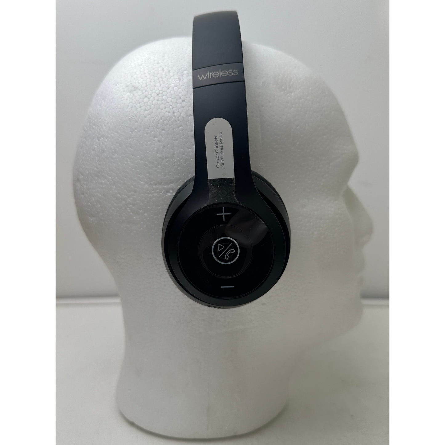 Beats Solo3 Wireless On-Ear Headphones Matte Black | Open box / Unsealed