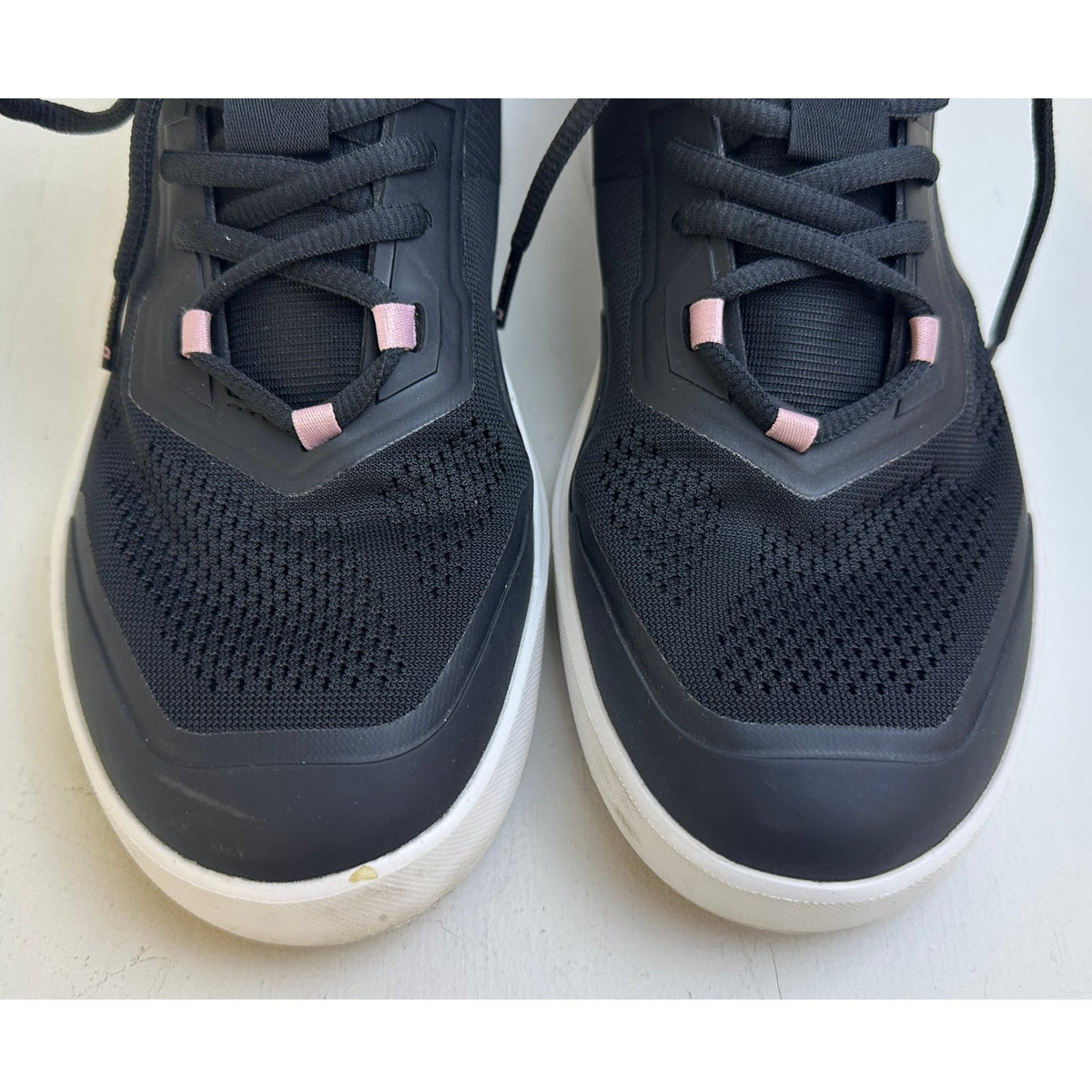 On Cloud The Roger Spin Black Zephyr Sneakers Women's Sz 9.5