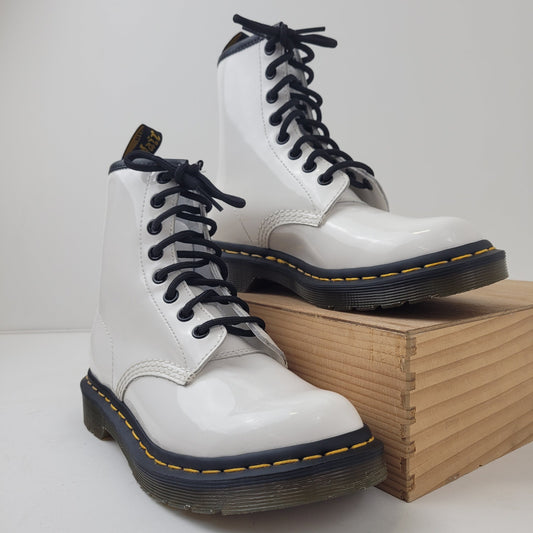 Dr. Martens the Original High-Top Boots with AirWair Bouncing Soles Women's Sz 5 US