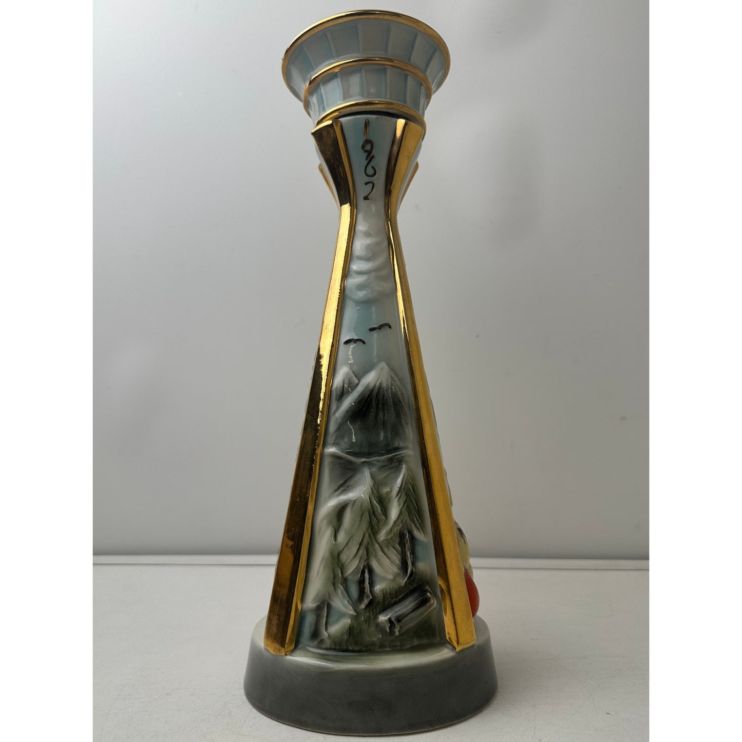 1962 Jim Beam Century 21 Seattle World's Fair Space Needle Decanter