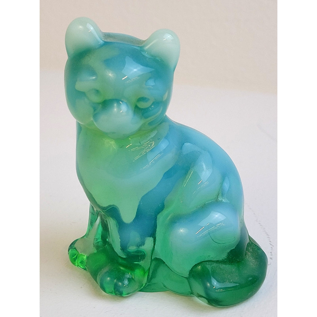Vintage Fenton Glass Green Opalescent (Sea Mist Green) Sitting Cat Figurine