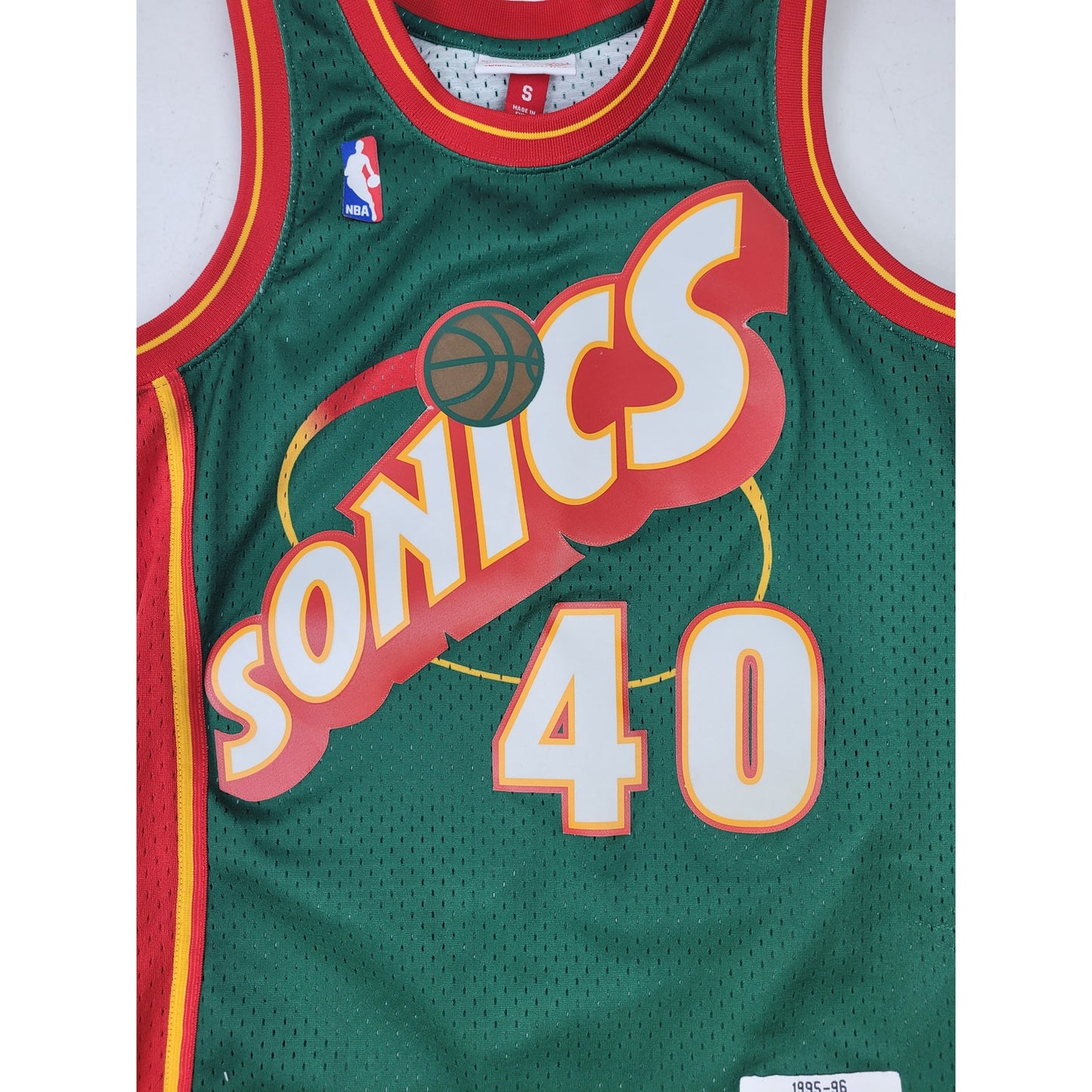 Seattle Supersonics Shawn Kemp 1996 Green Swingman Mitchell & Ness Jersey Sz S