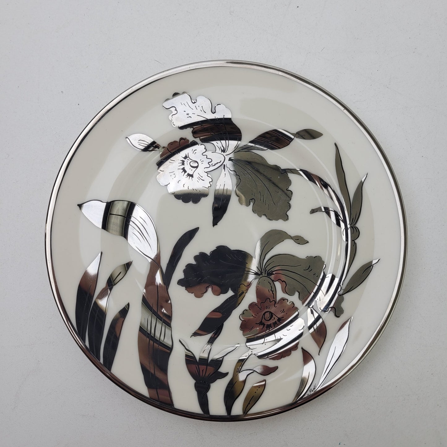 MCM Carole Stupell Silver Floral Design Dinner & Salad Plates 7 Each