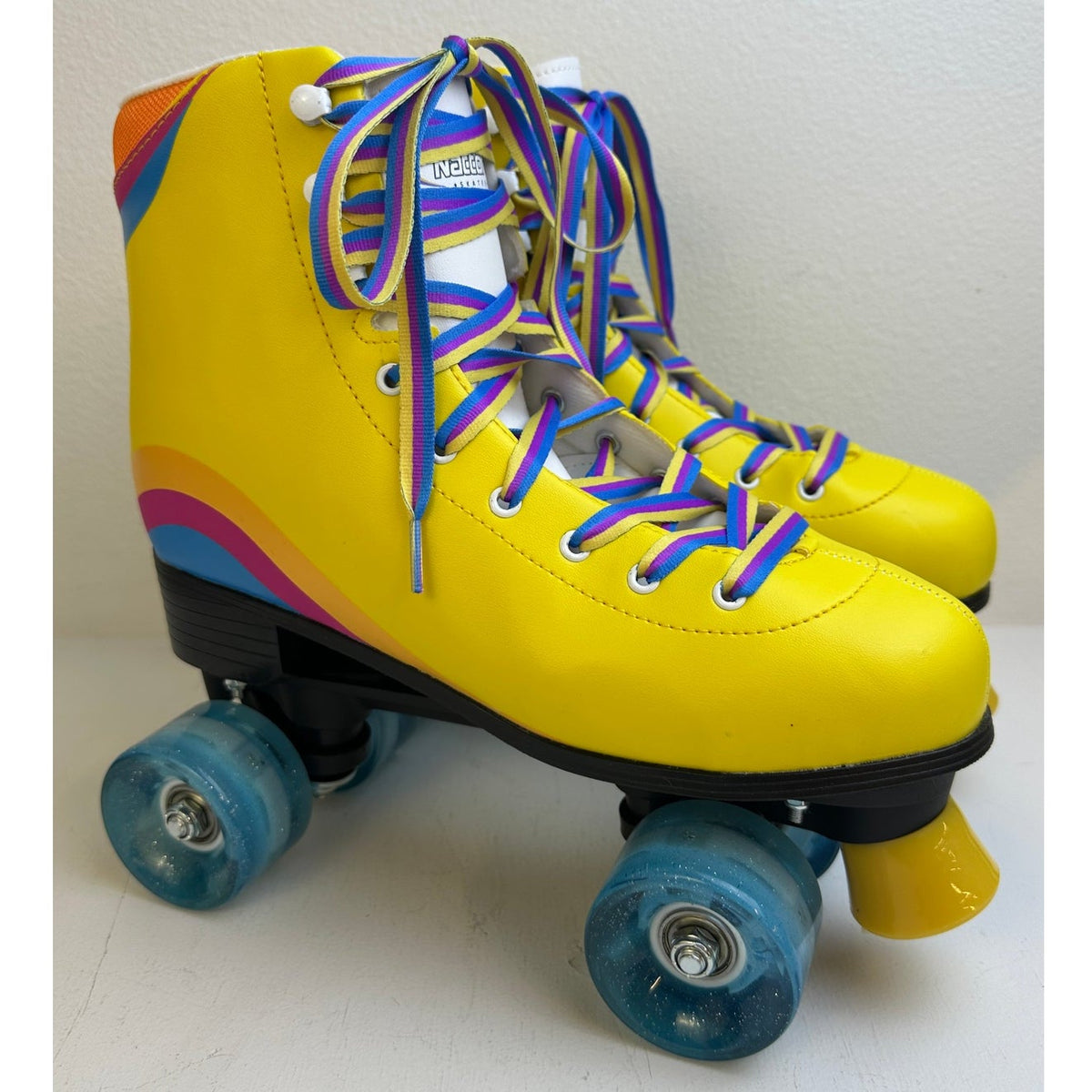 Nattork Yellow Retro Roller Skates with LED Flashing Wheels Women's Sz 9