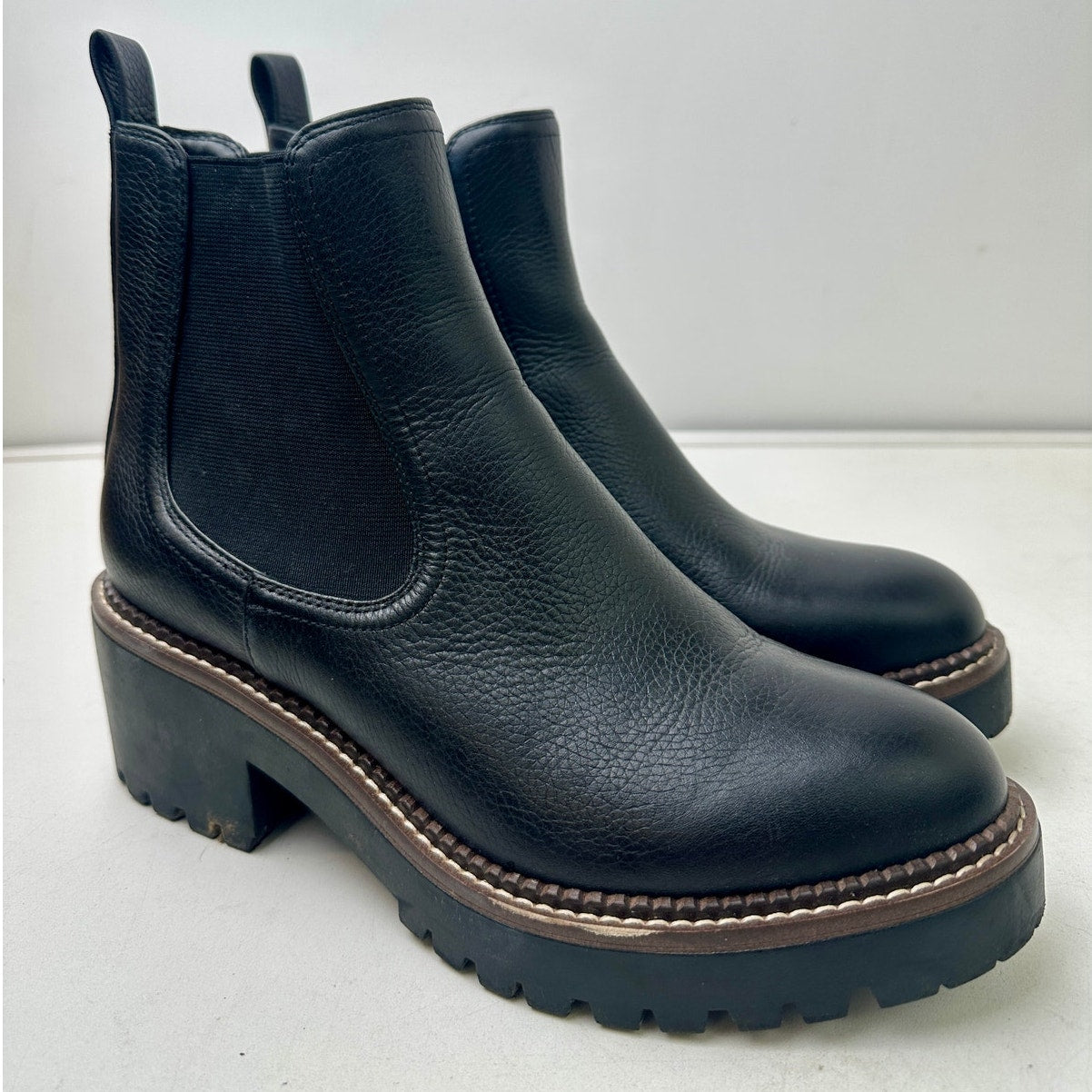 Nordstrom Water Resistant Black Leather Chelsea Lug Boots Women's Sz 8.5