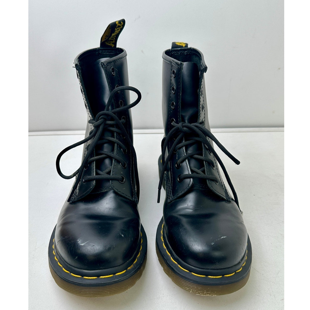 Dr. Martens 1460 Black Smooth Leather 8-Eye Lace Up Boots Women's Sz 8